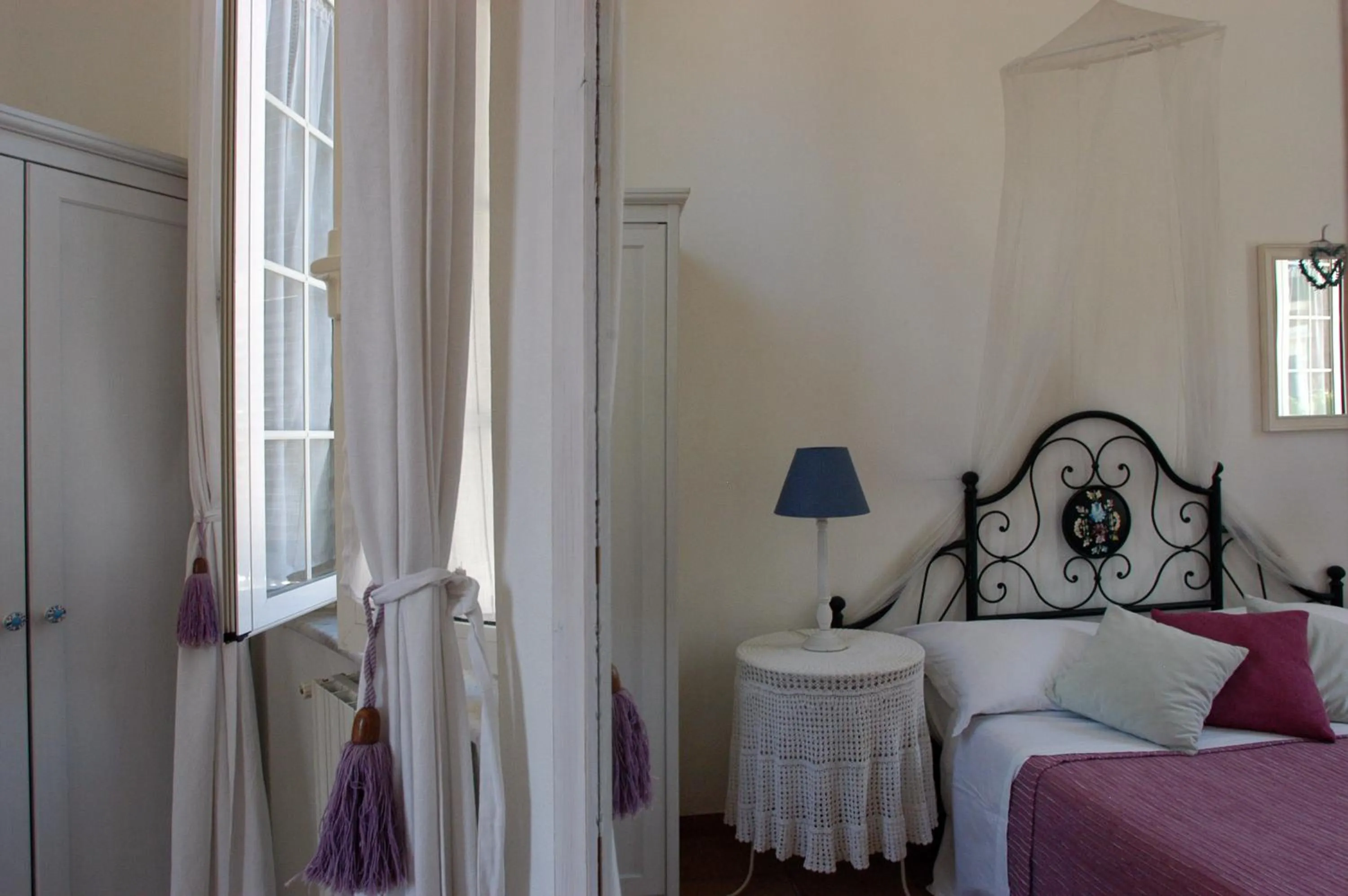 Bedroom, Bed in Barocchetto Romano