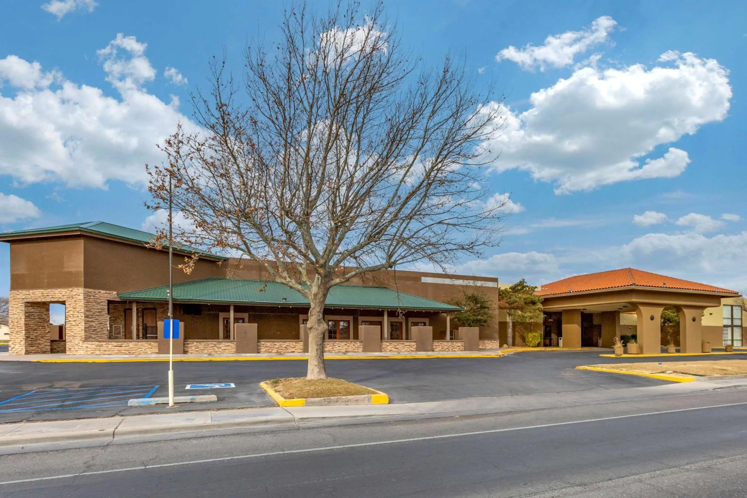 Property building in Clarion Inn & Suites Roswell