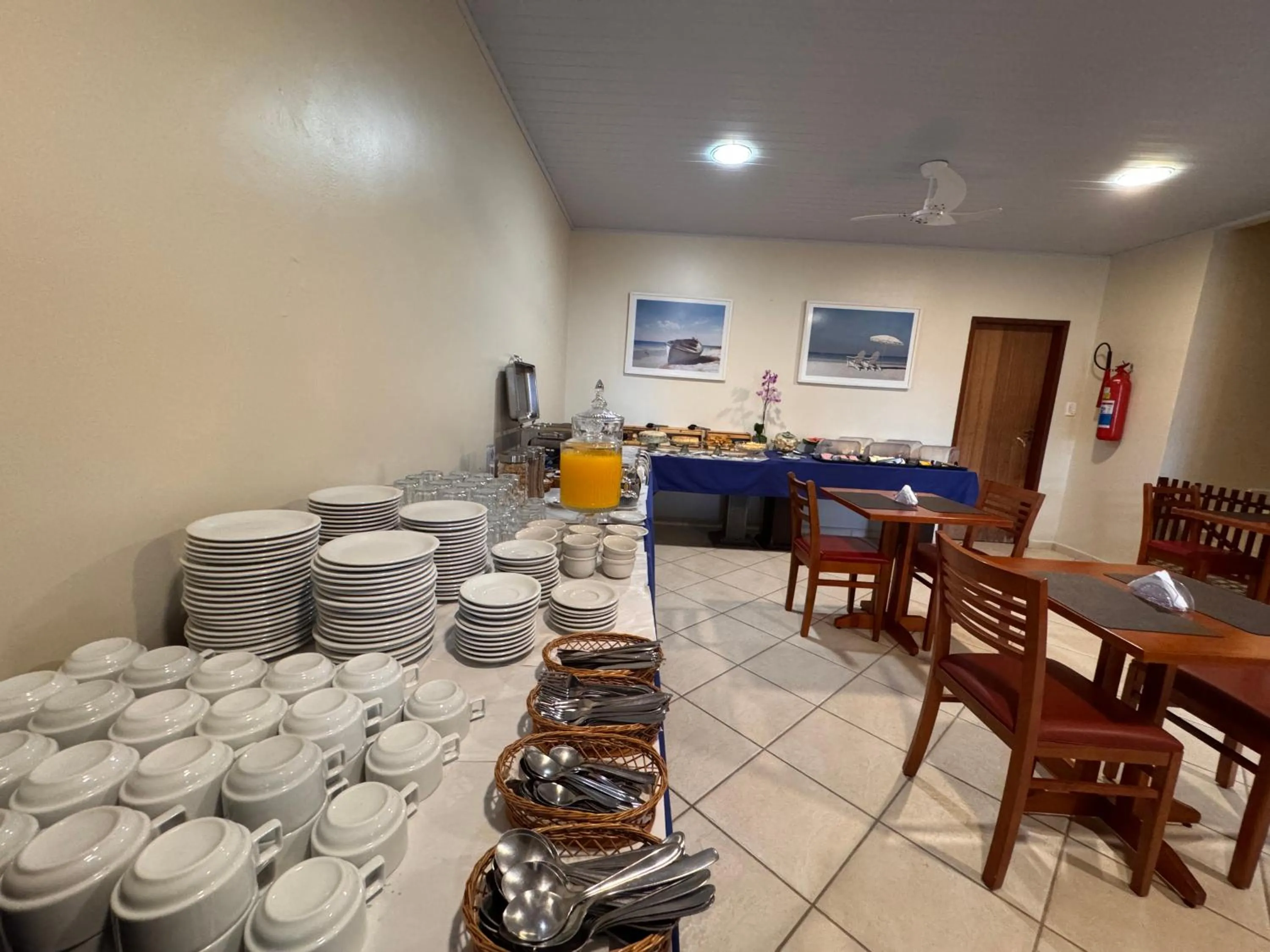 Buffet breakfast in Pousada Porto Praia