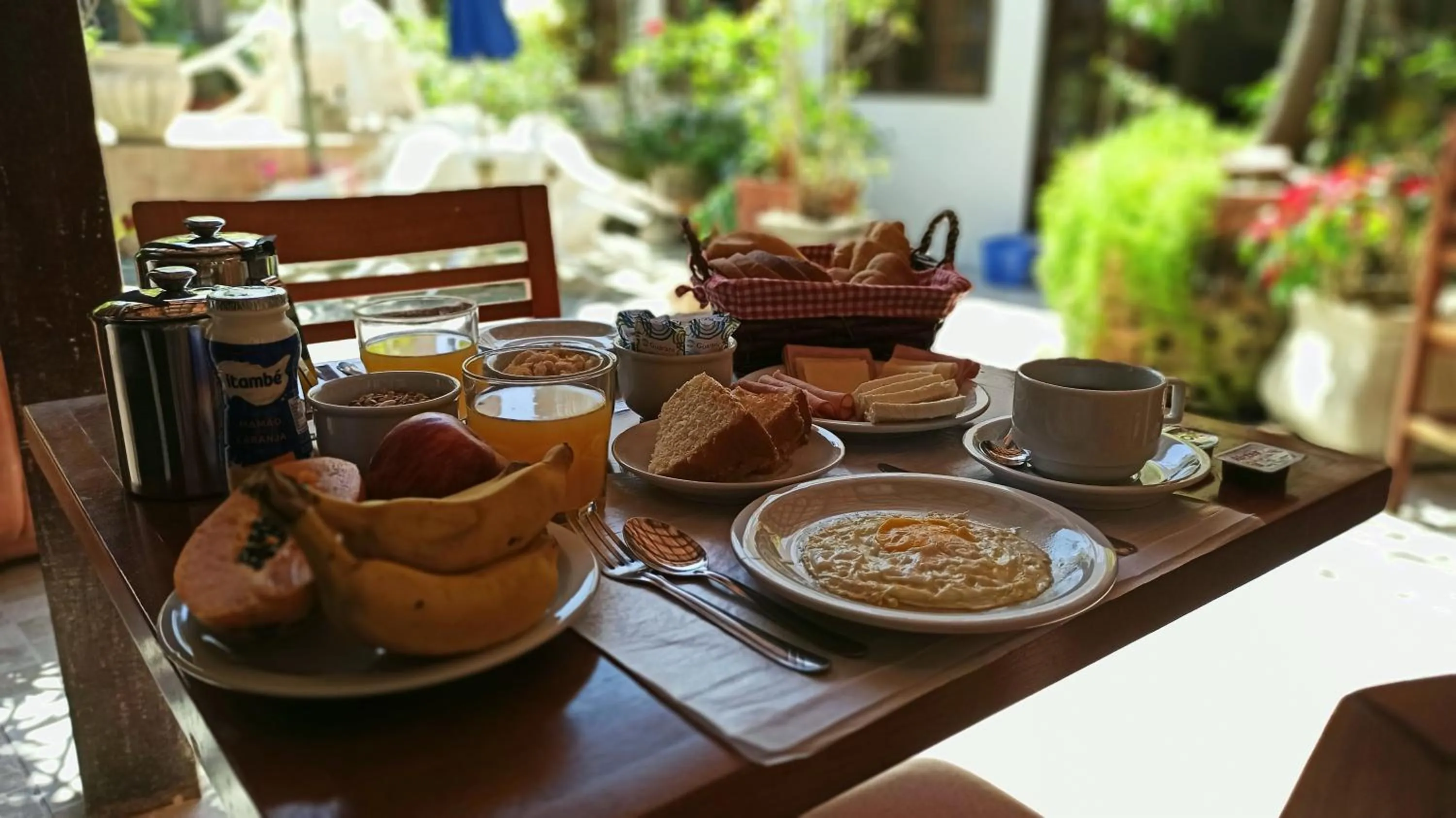 Food and drinks in Pousada Porto Praia