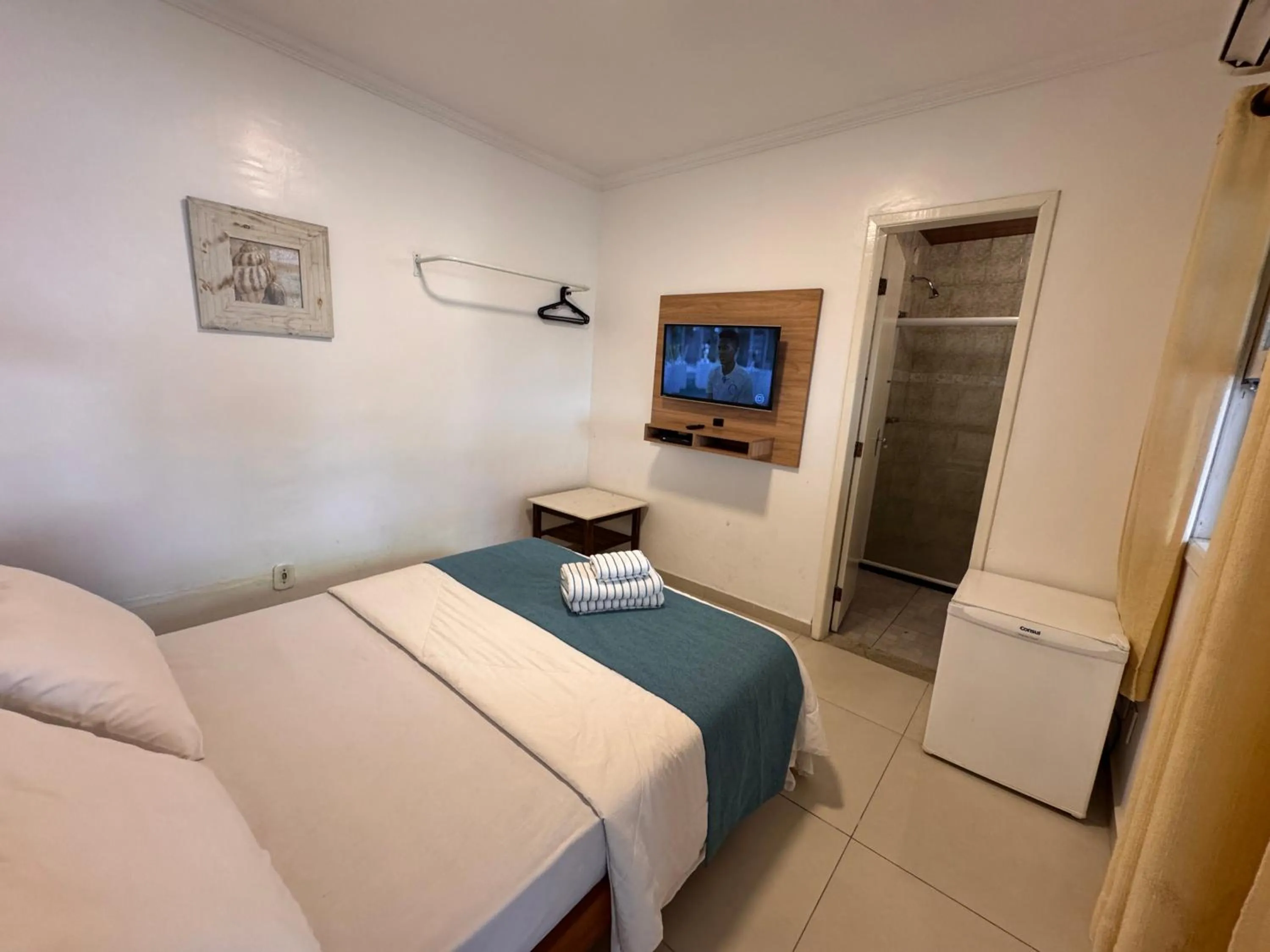 Photo of the whole room, Bed in Pousada Porto Praia