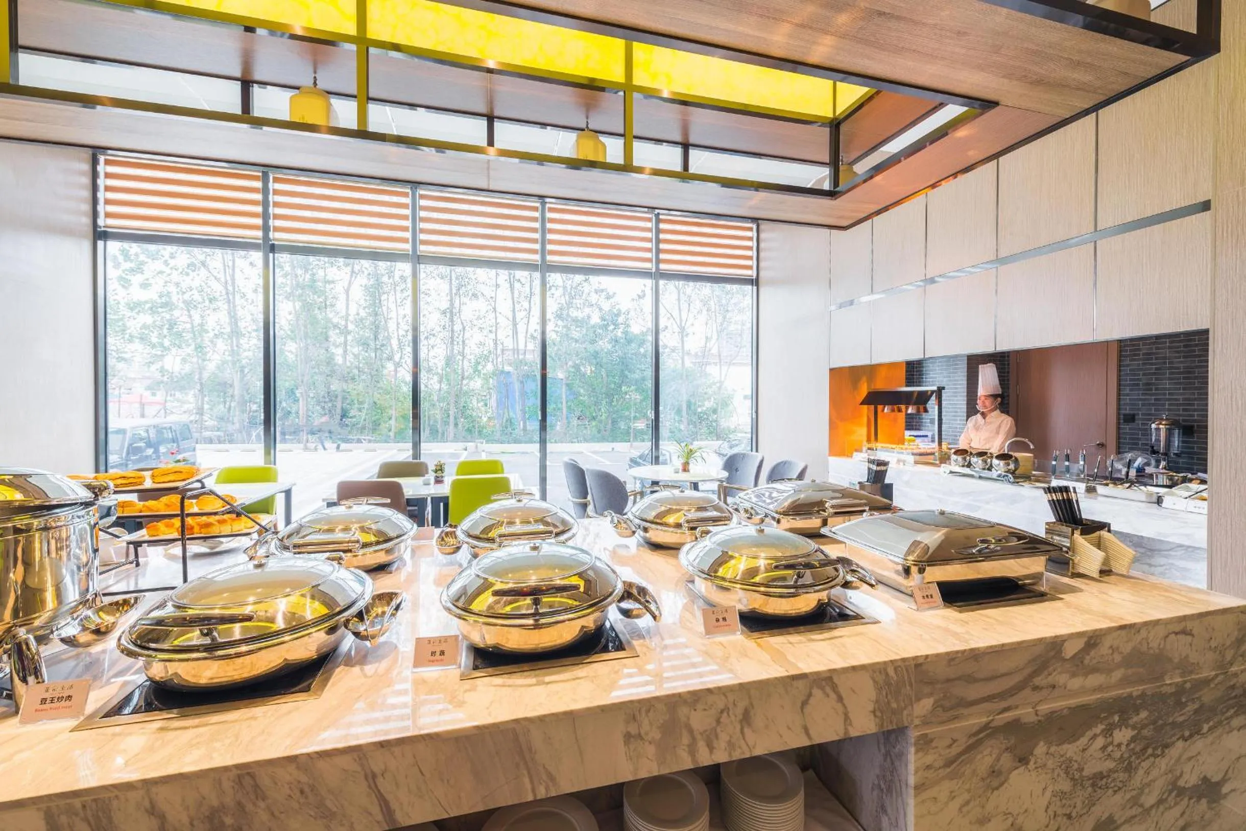 Atour Hotel (Shanghai International Tourism and Resorts Zone XiuYan Road)