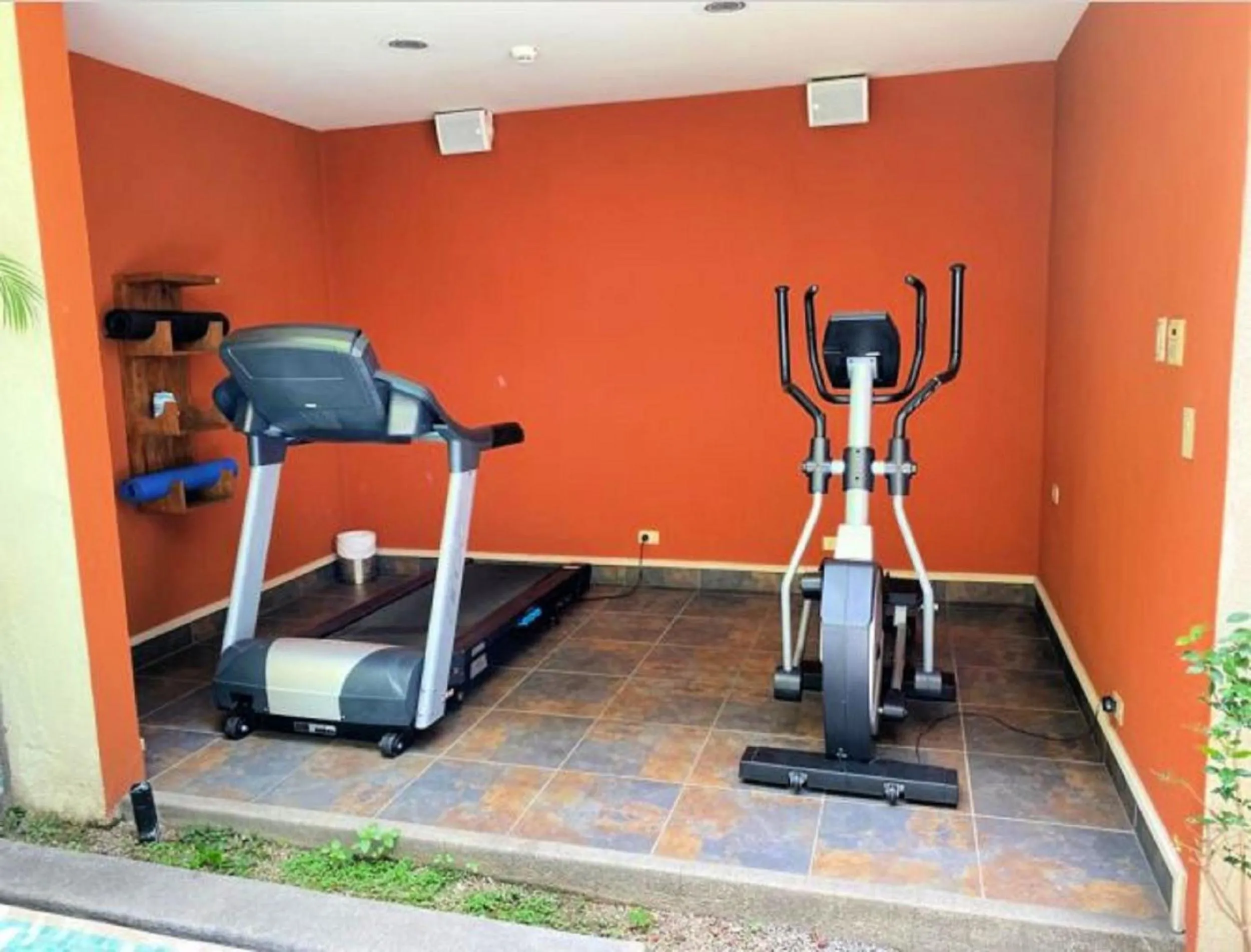 Fitness centre/facilities in Rincon del Valle Hotel & Suites