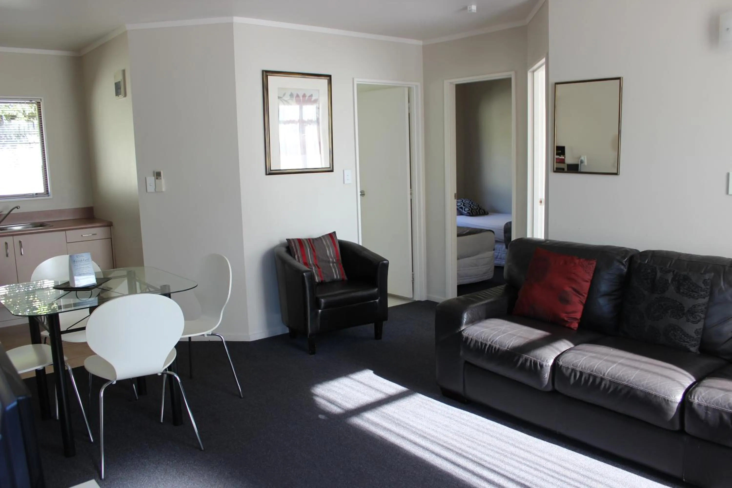 Living room in Quality Inn Acapulco Taupo