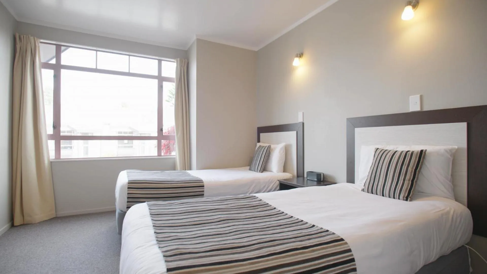 Bed in Quality Inn Acapulco Taupo