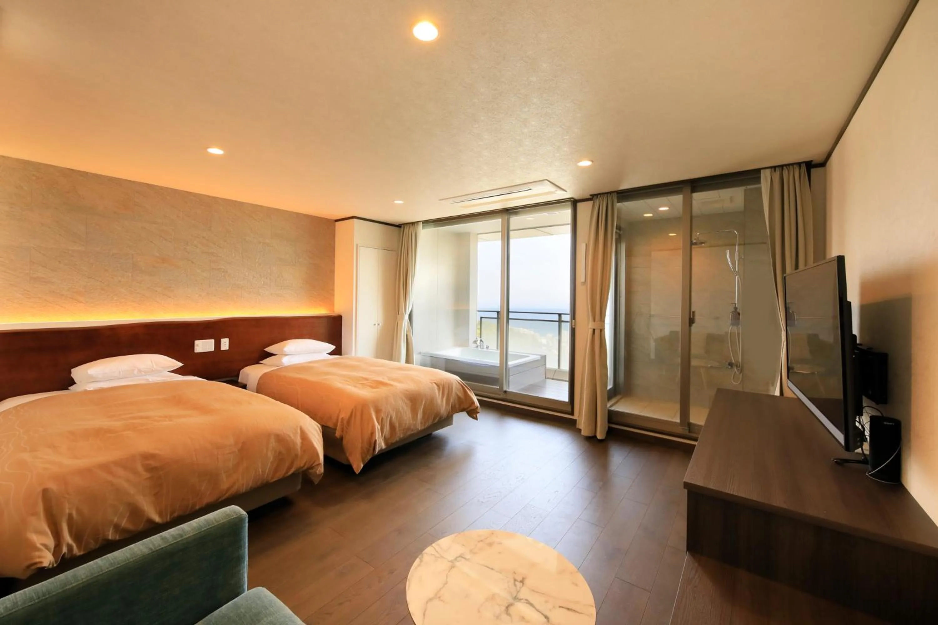Photo of the whole room, Bed in Atami Fuga