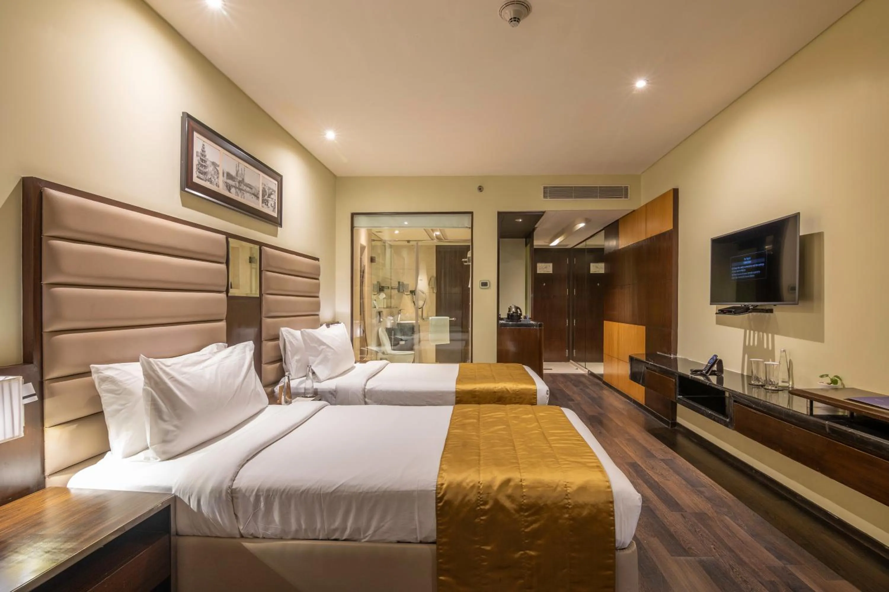 Bed in Vivanta Hyderabad, Begumpet