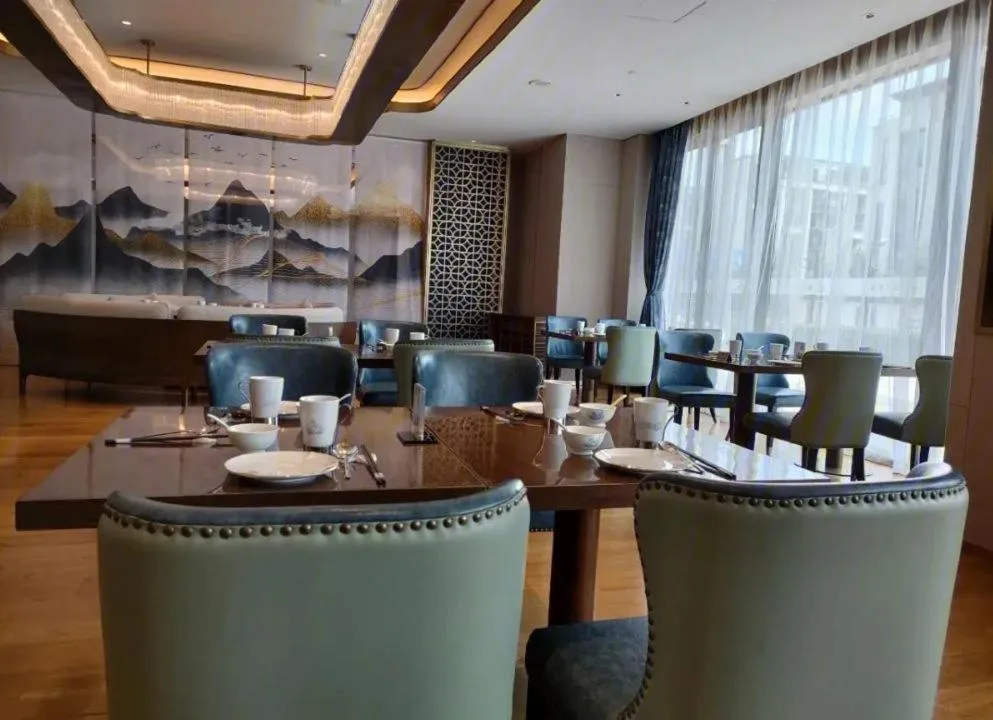 Restaurant/places to eat in JingLai Bushe Hotel Bund Nanjing West Road Shanghai
