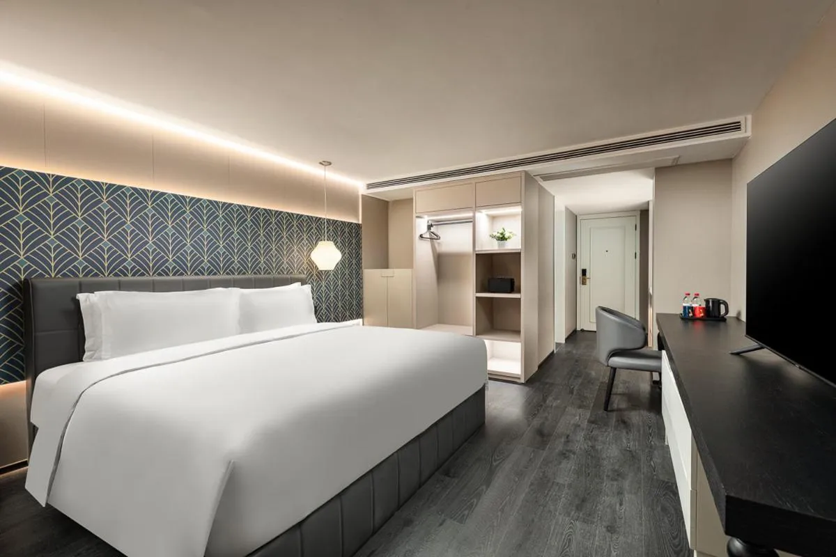 View (from property/room), Bed in JingLai Bushe Hotel Bund Nanjing West Road Shanghai