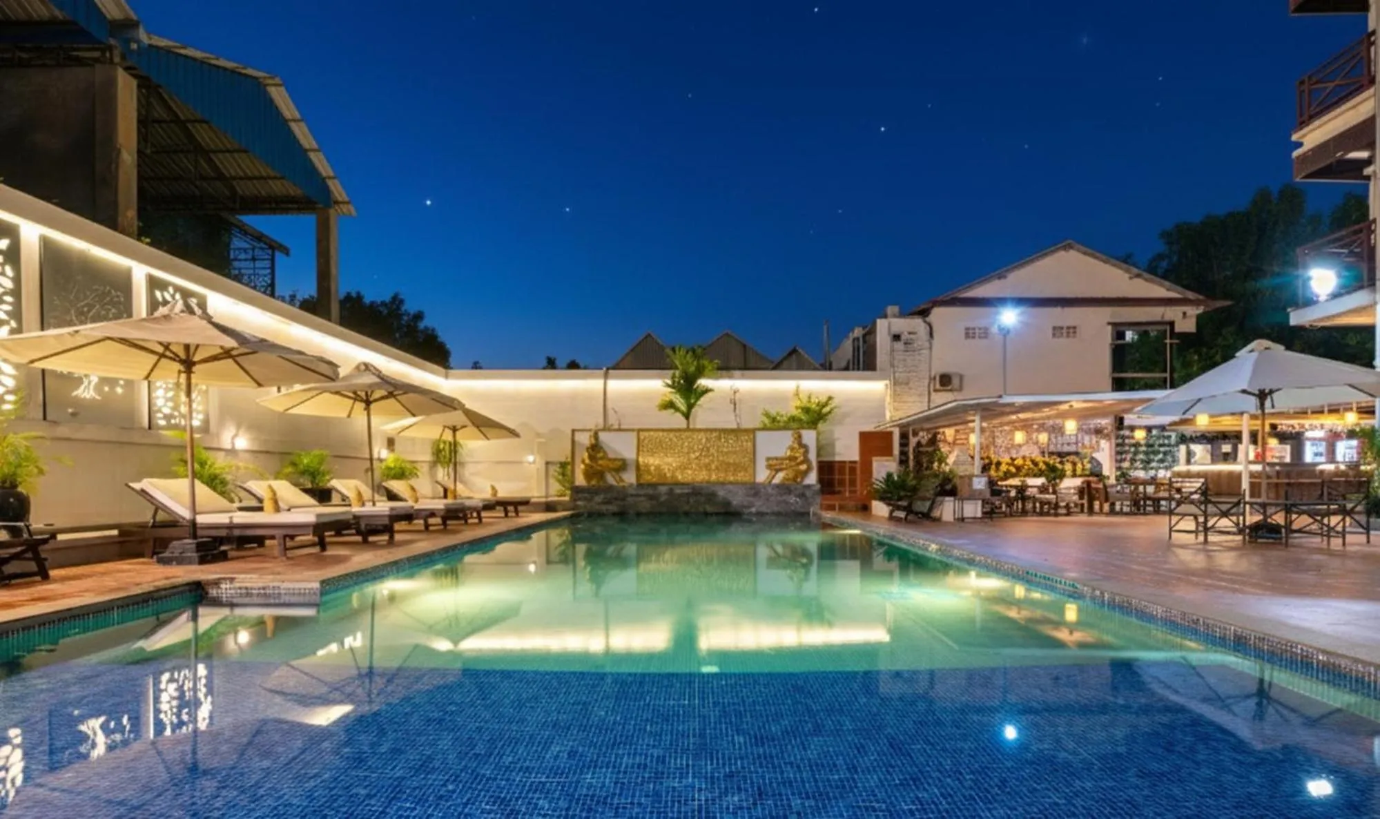 Evening entertainment in The Sanctuary Residence