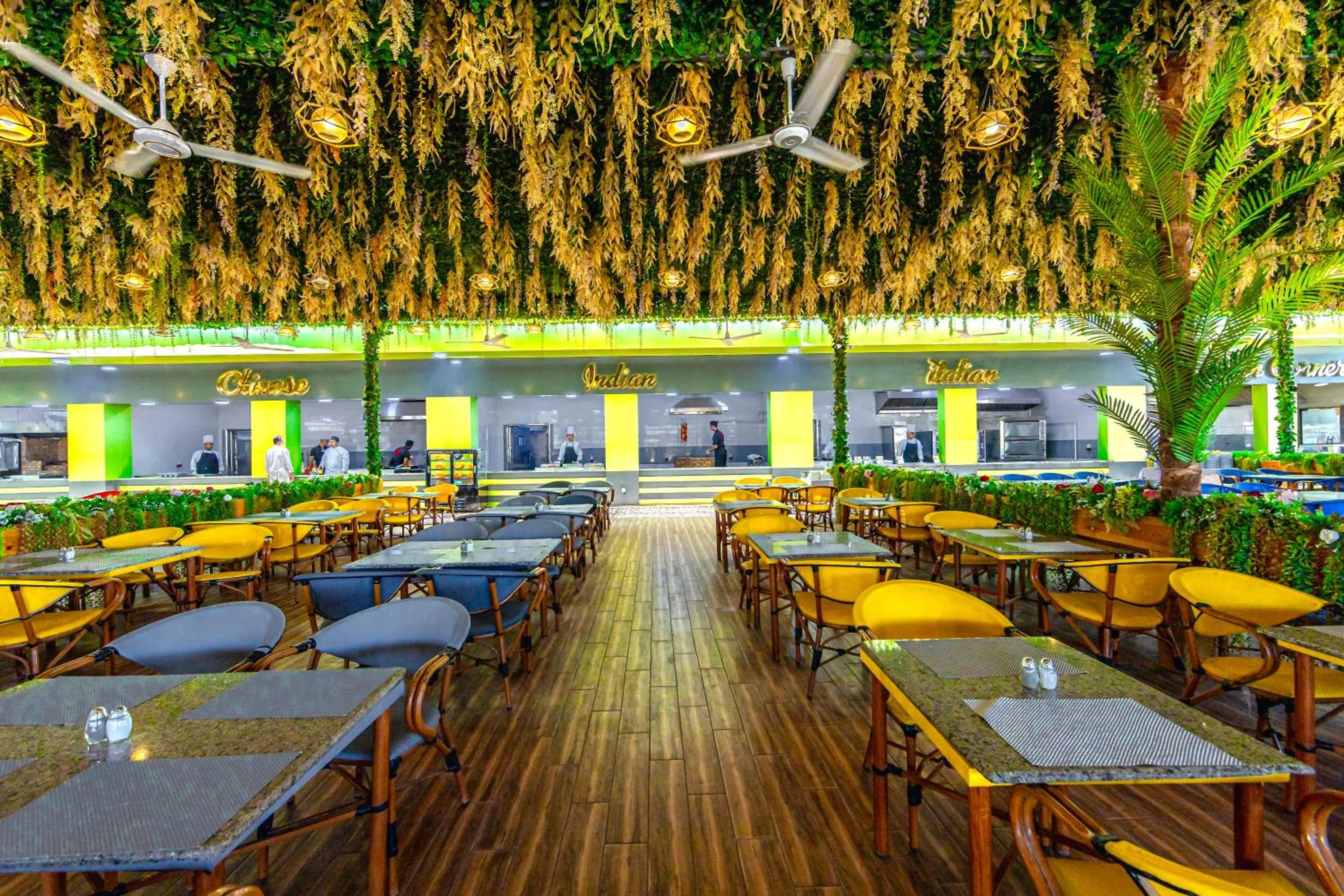 Restaurant/places to eat in Seagull Beach Resort - Families and Couples Only