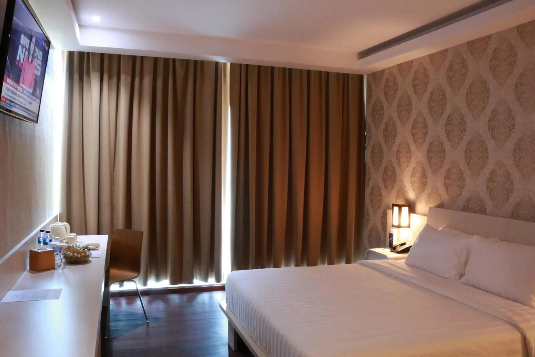 Bedroom, Bed in Ancyra by Continent - Poso