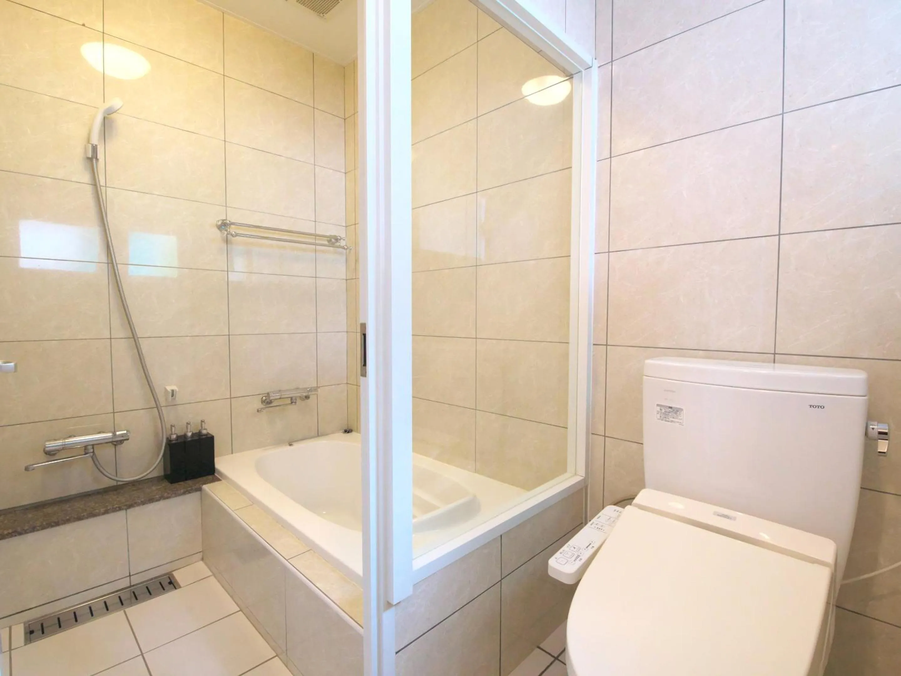 Bathroom in Ocean Villa Tin Gala