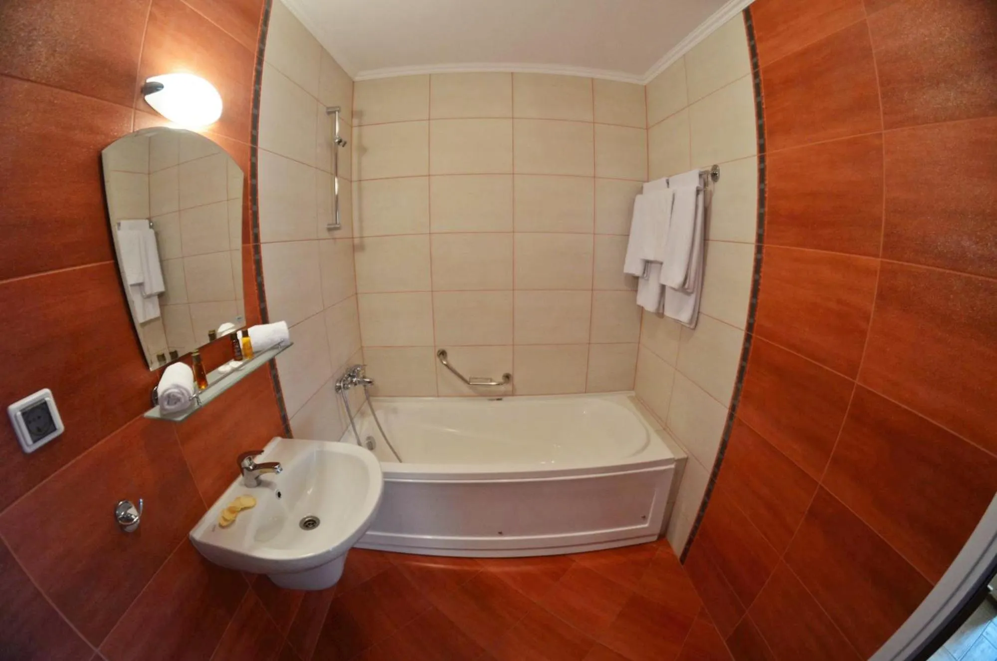 Bathroom in Central West Hotel