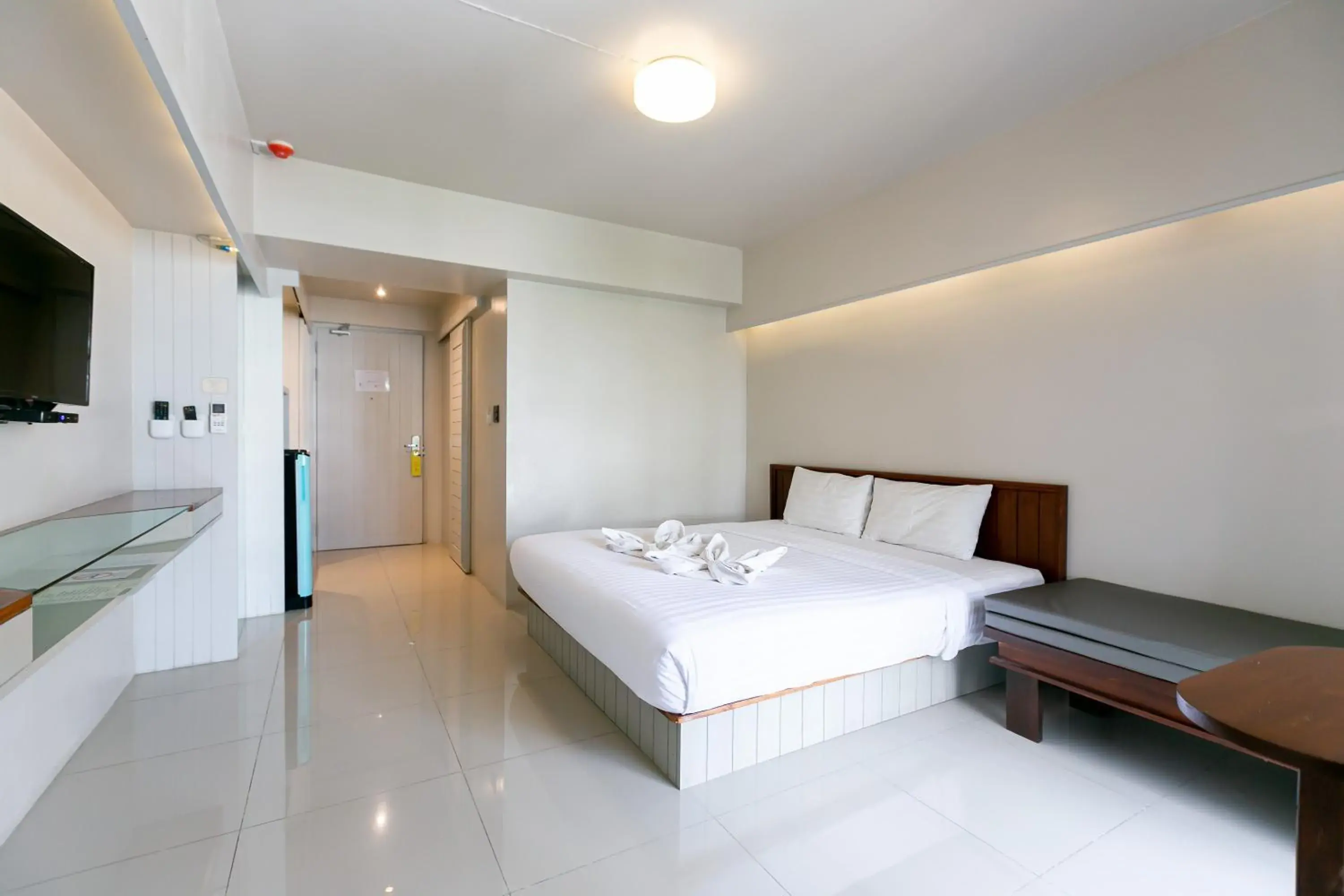 Superior Double Room in A Room Bangkok Sathorn Superior Double Room in A Room Bangkok Sathorn