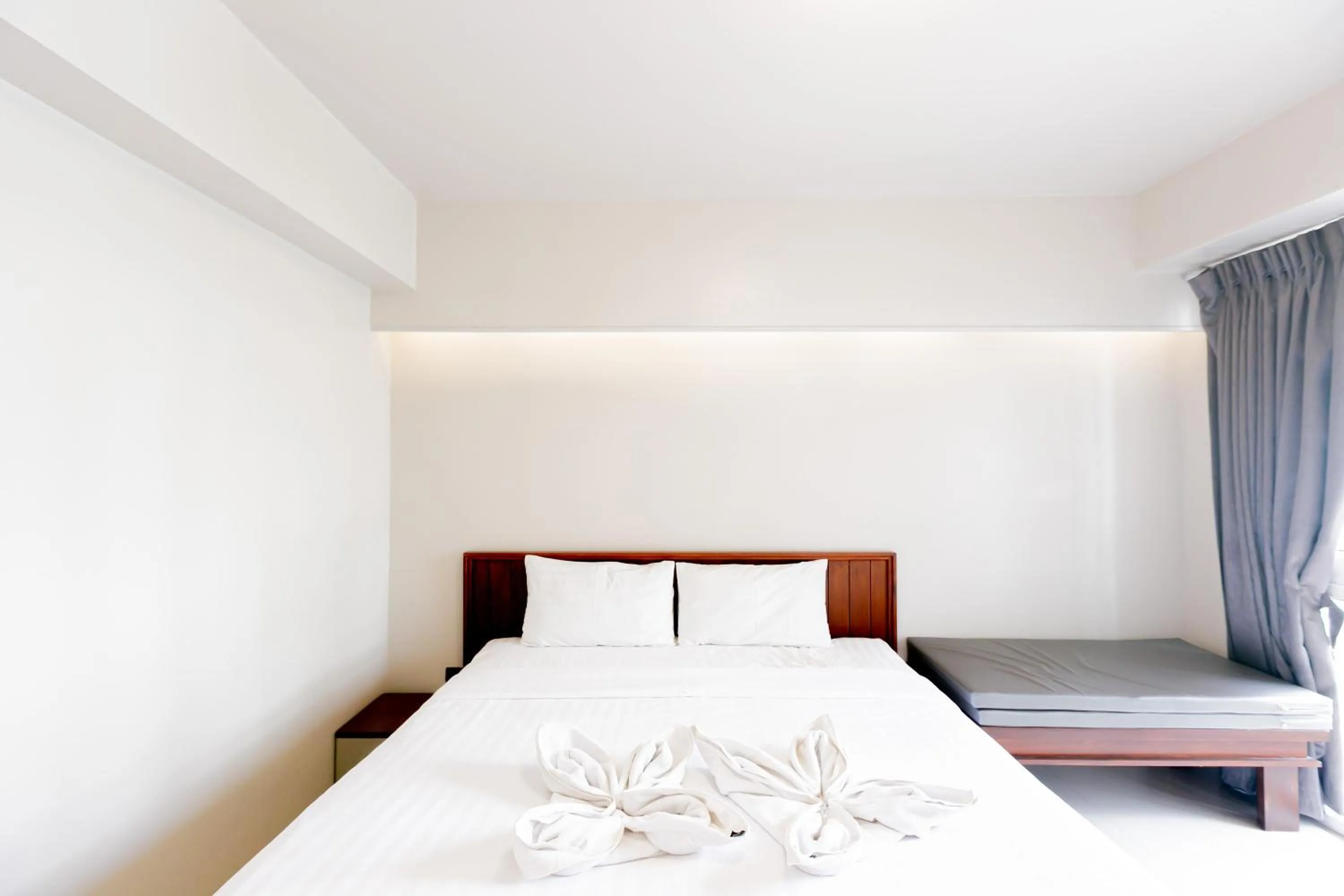 Bed in A Room Bangkok Sathorn