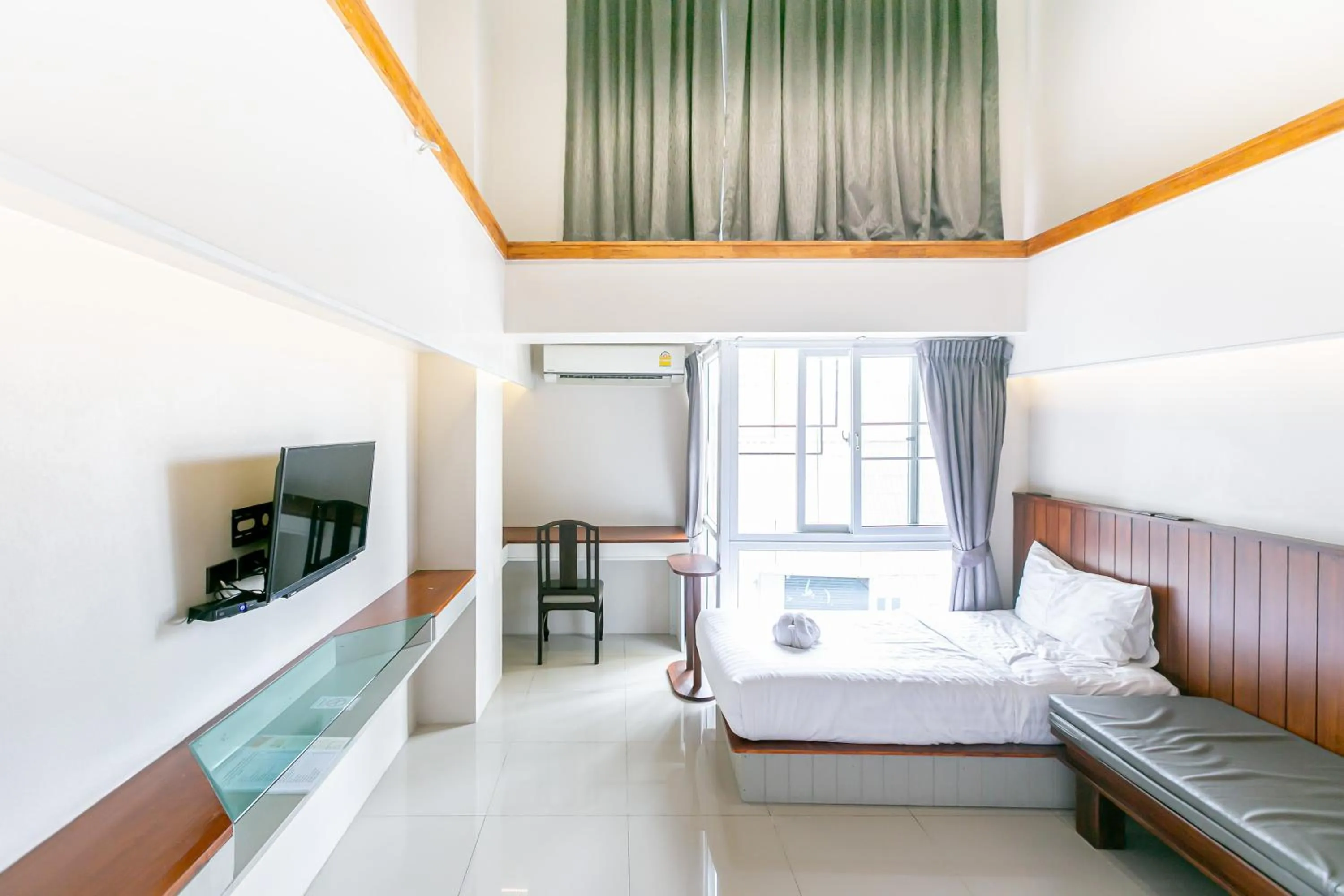 Bed in A Room Bangkok Sathorn