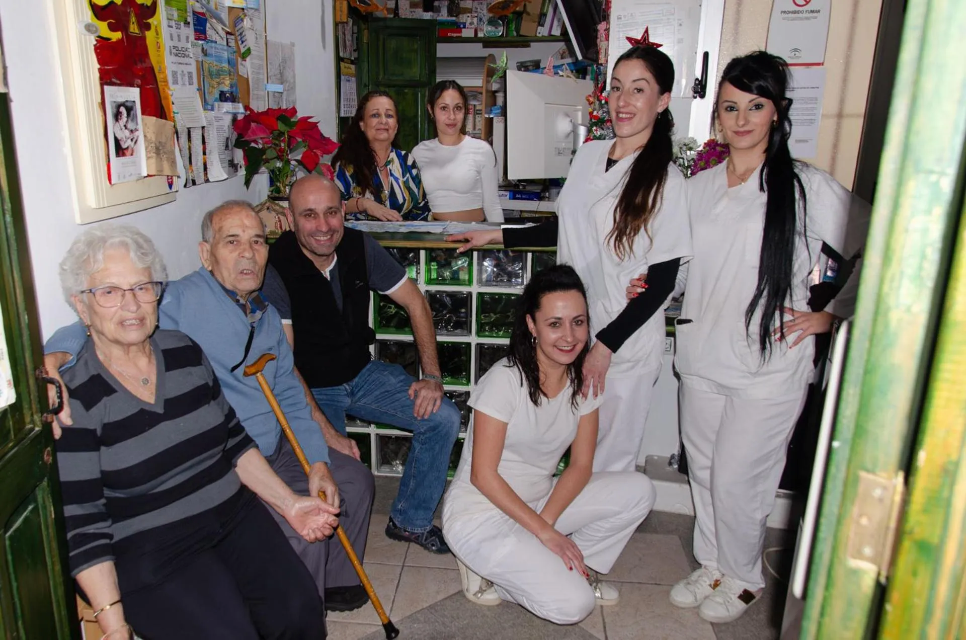 Staff in Hospedaje Lisboa Algeciras P Ca 0214 y A Ca 0232