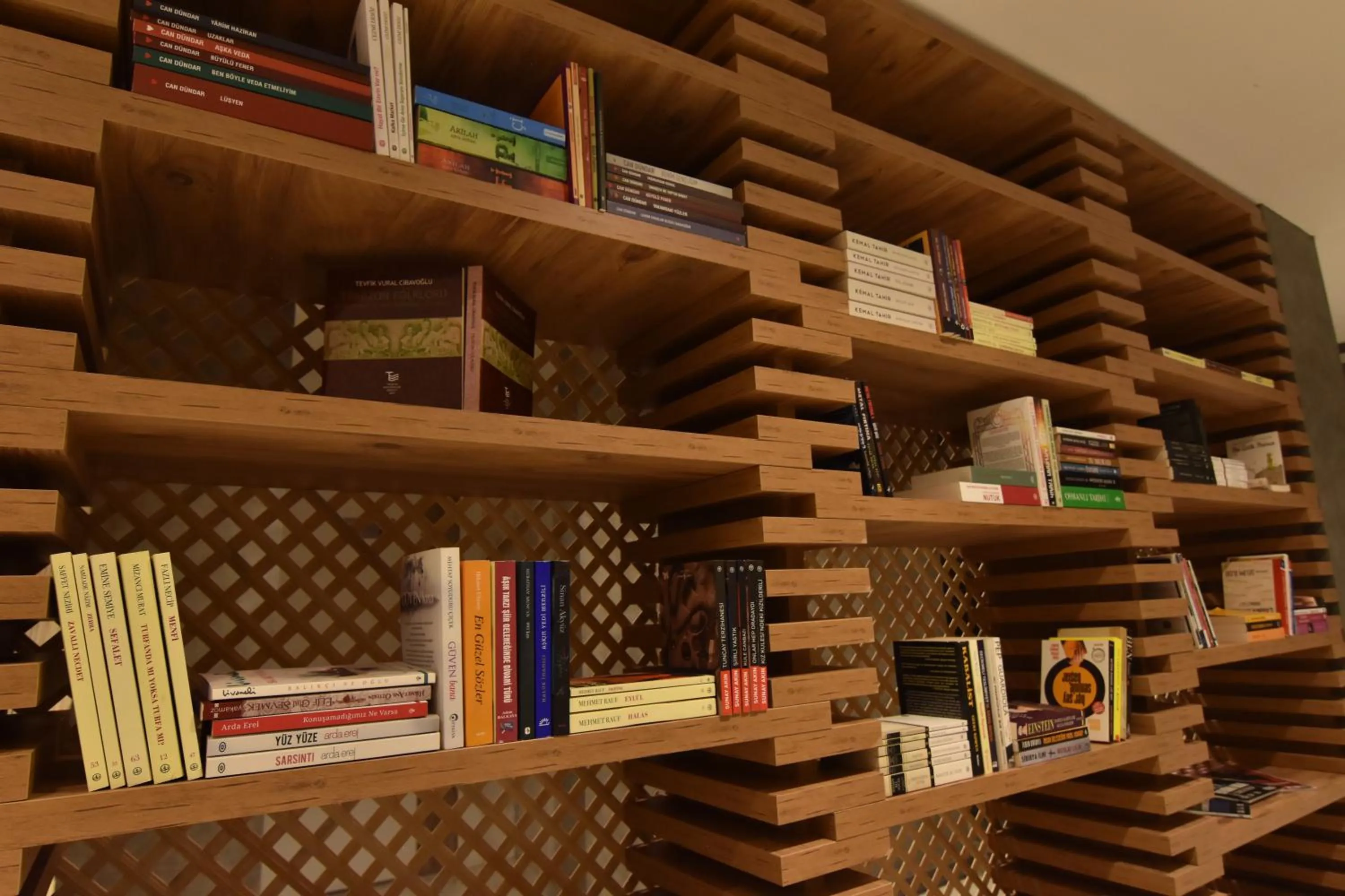 Green Palace Suite Hotel