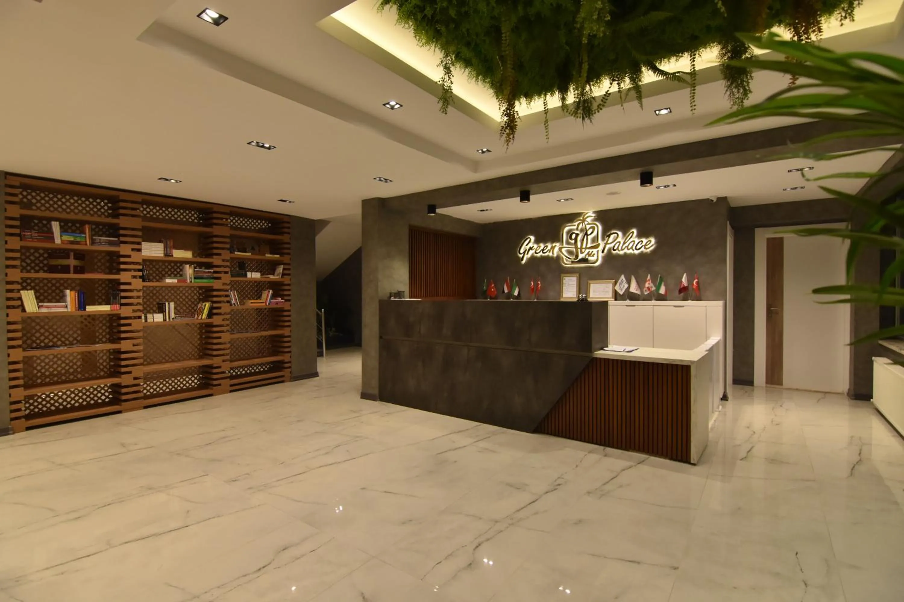 Green Palace Suite Hotel