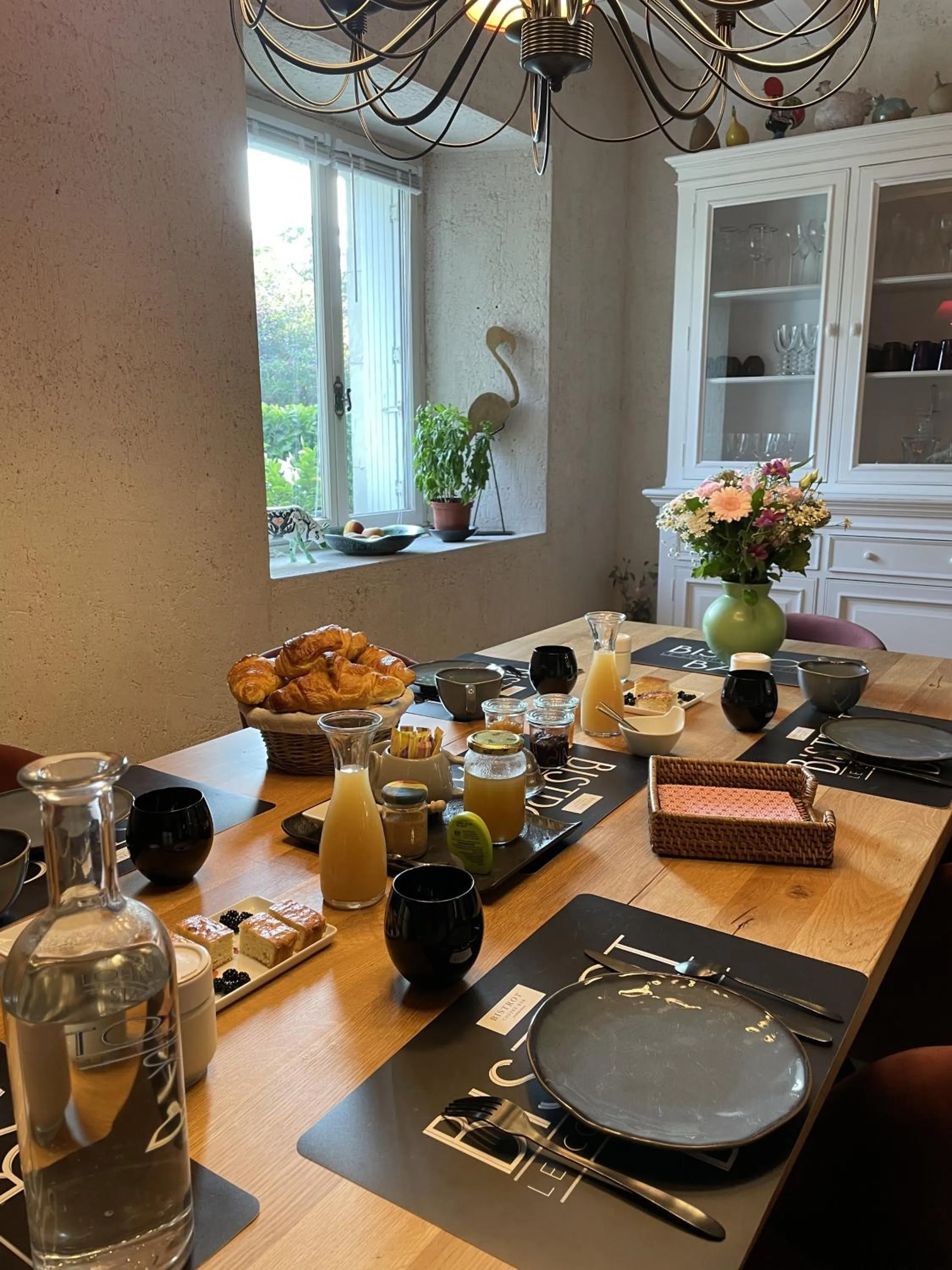 Food and drinks in Villa Cassandre