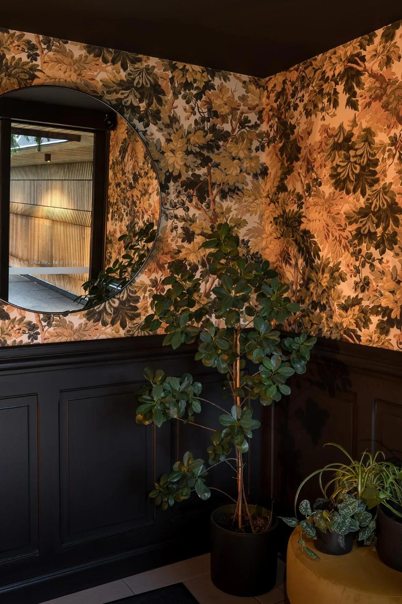 Property building in Hôtel Le Griffon d'Or