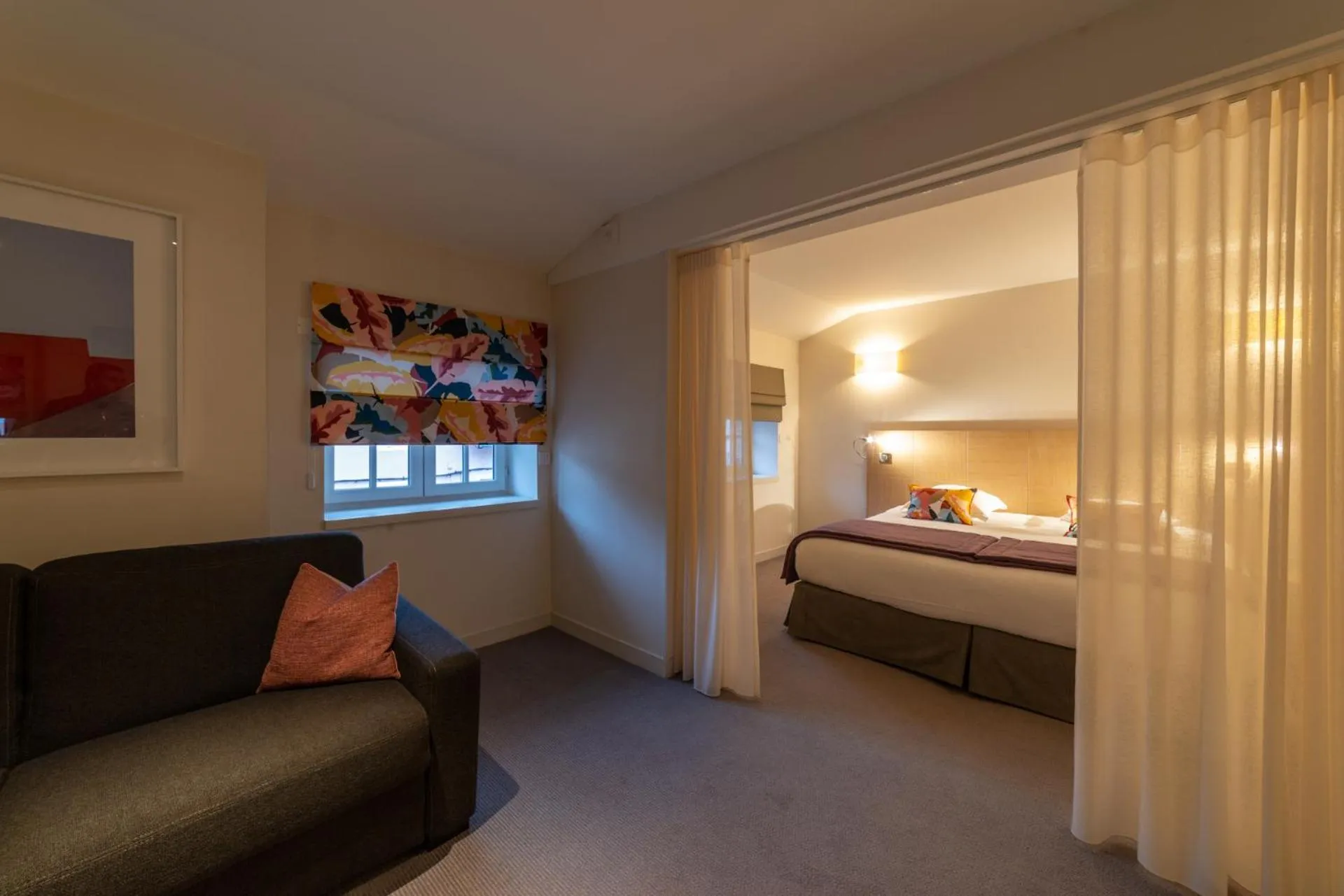 Photo of the whole room, Bed in Hôtel Le Griffon d'Or