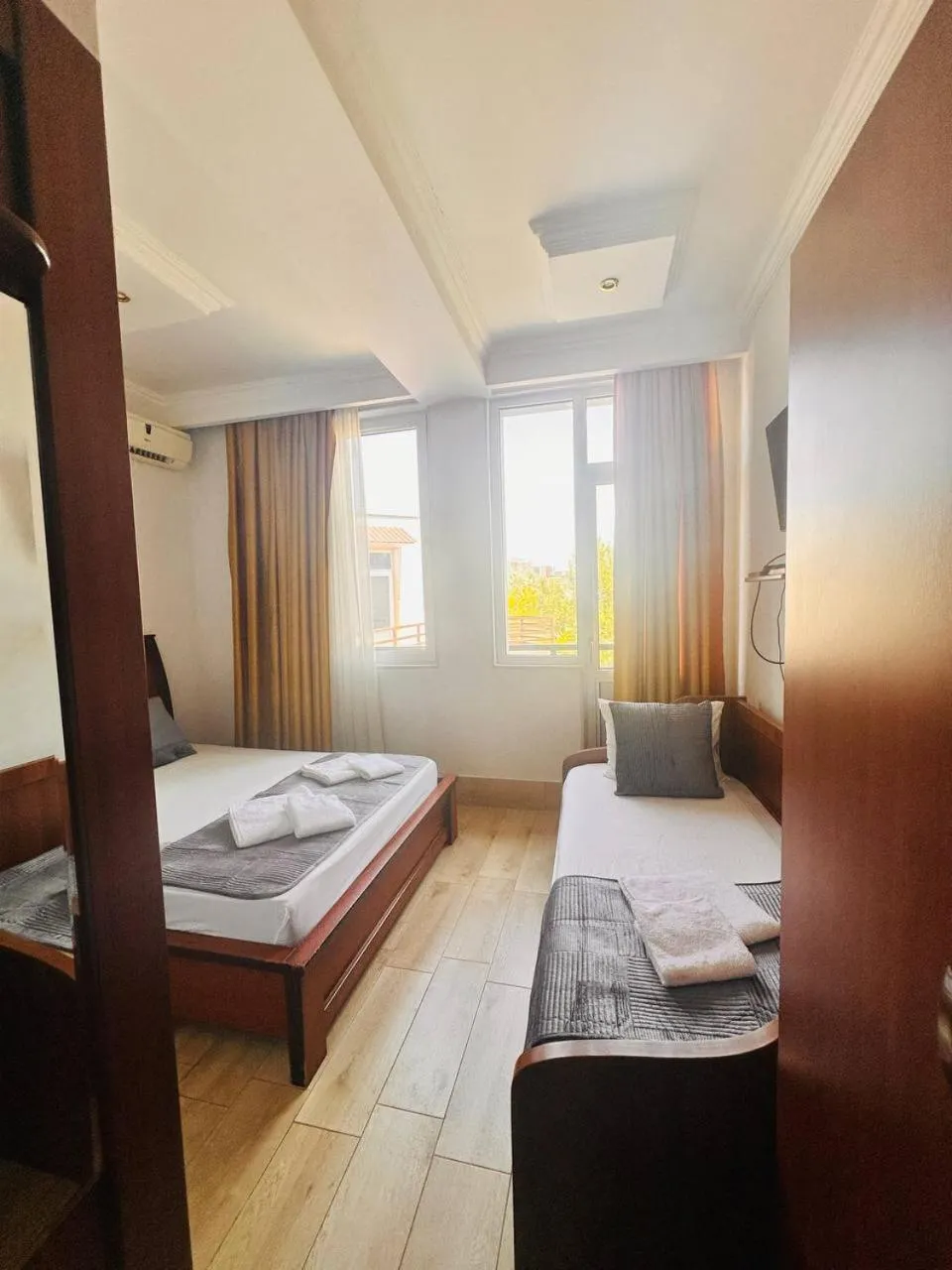 Bed in Iceberg Hotel