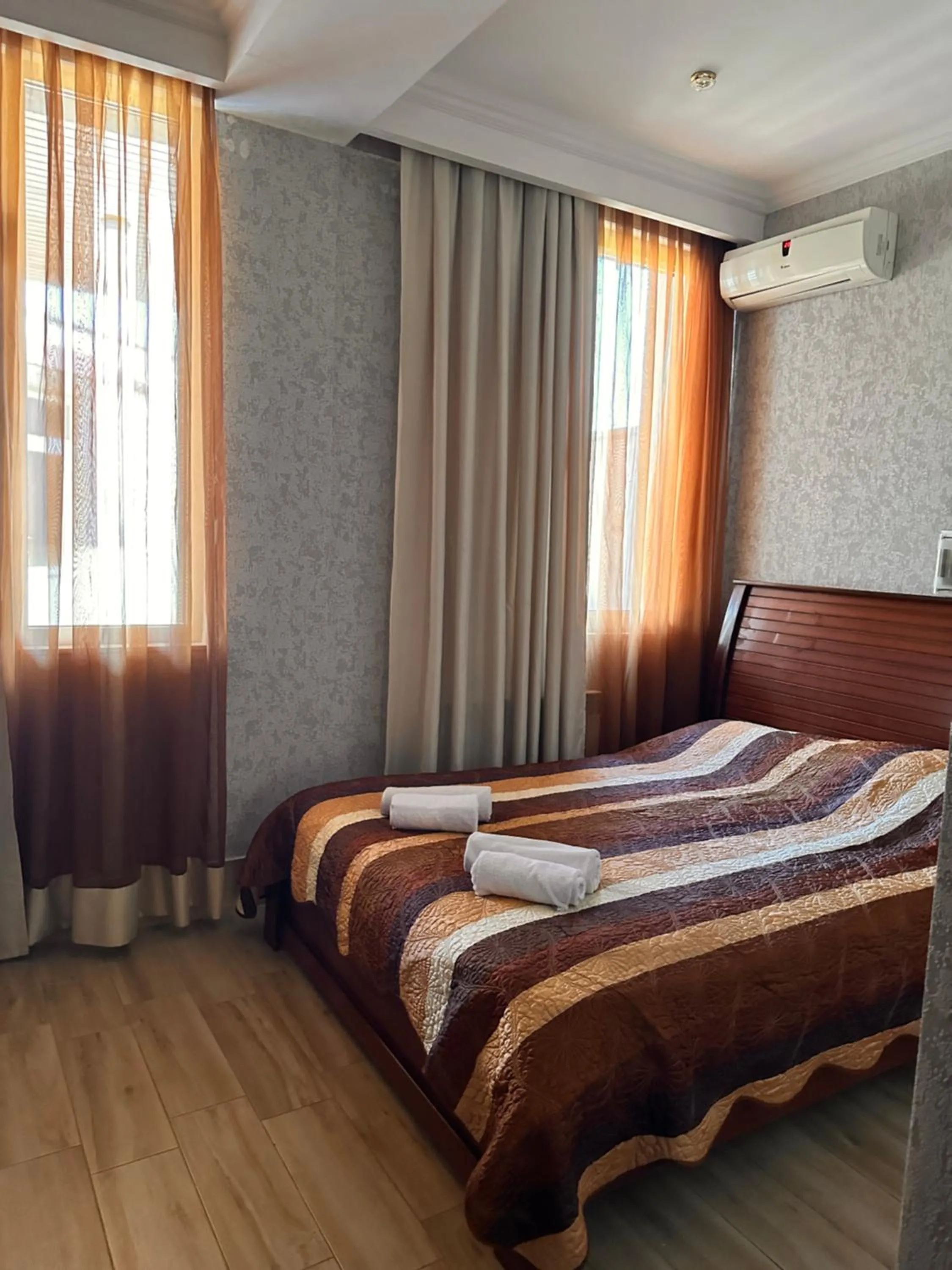 Bed in Iceberg Hotel