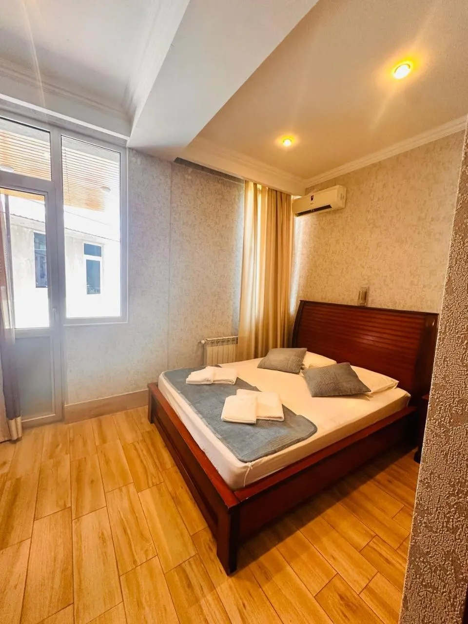 Bed in Iceberg Hotel