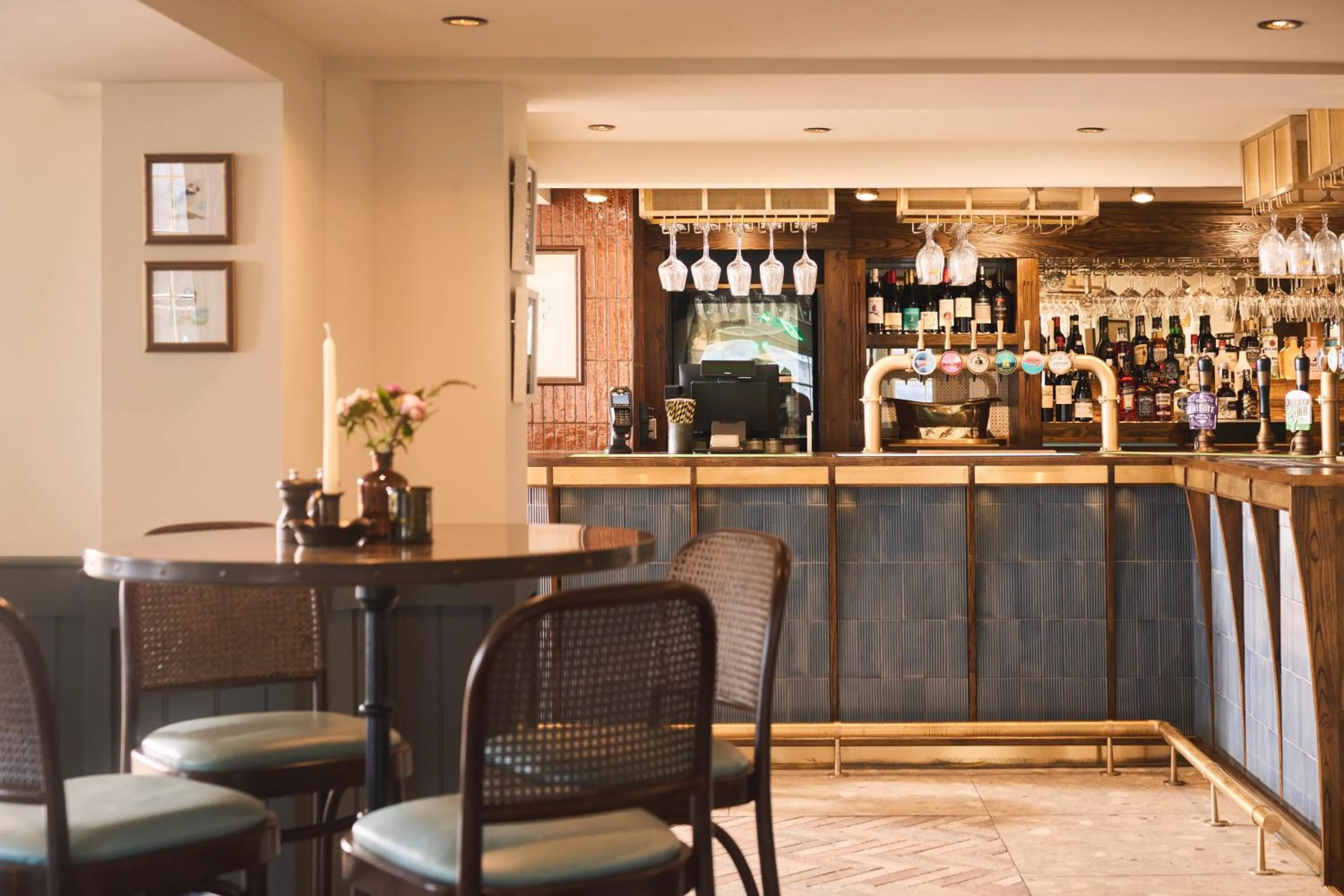 Lounge or bar in Pier House