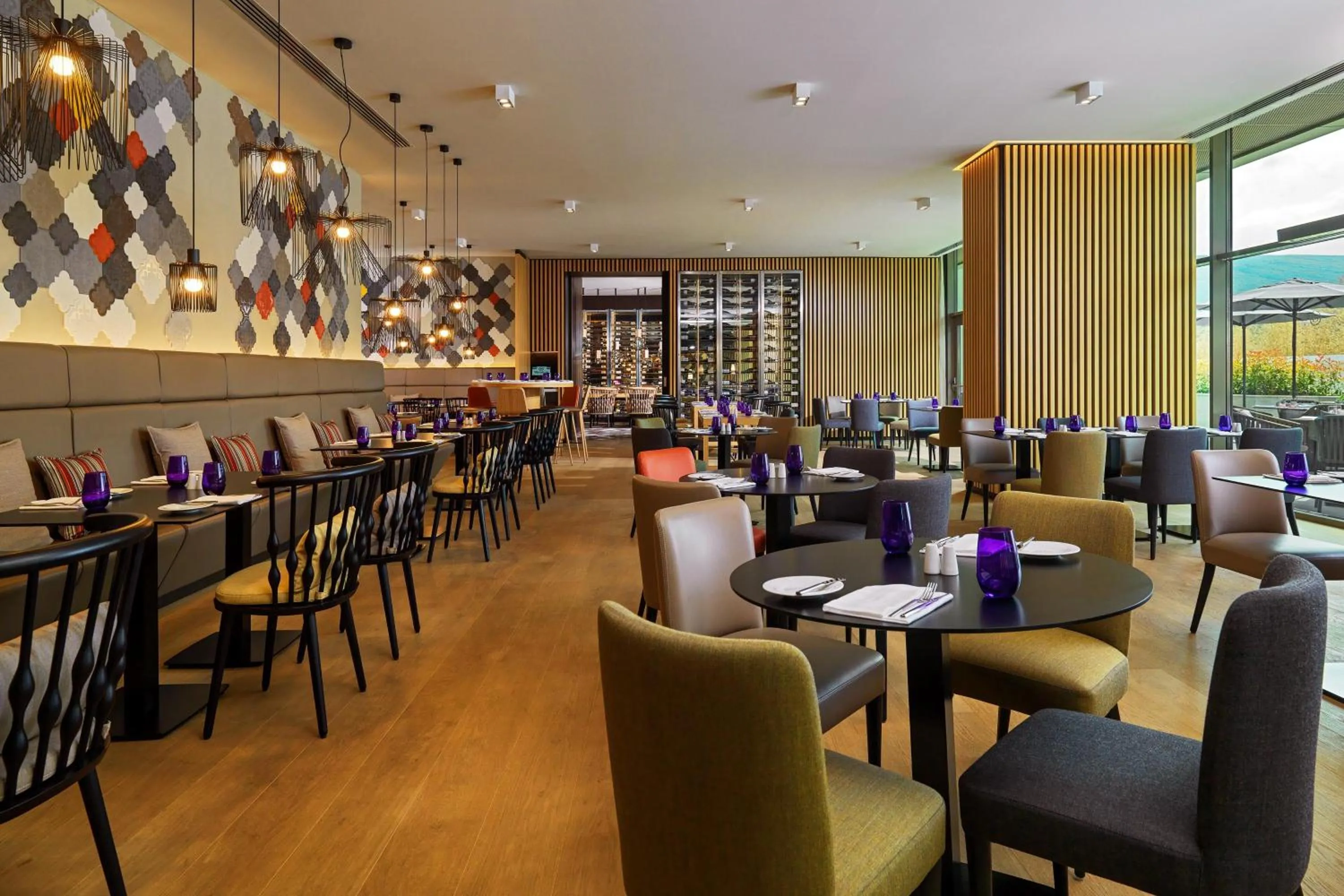 Restaurant/places to eat in Sheraton Grand Tbilisi Metechi Palace