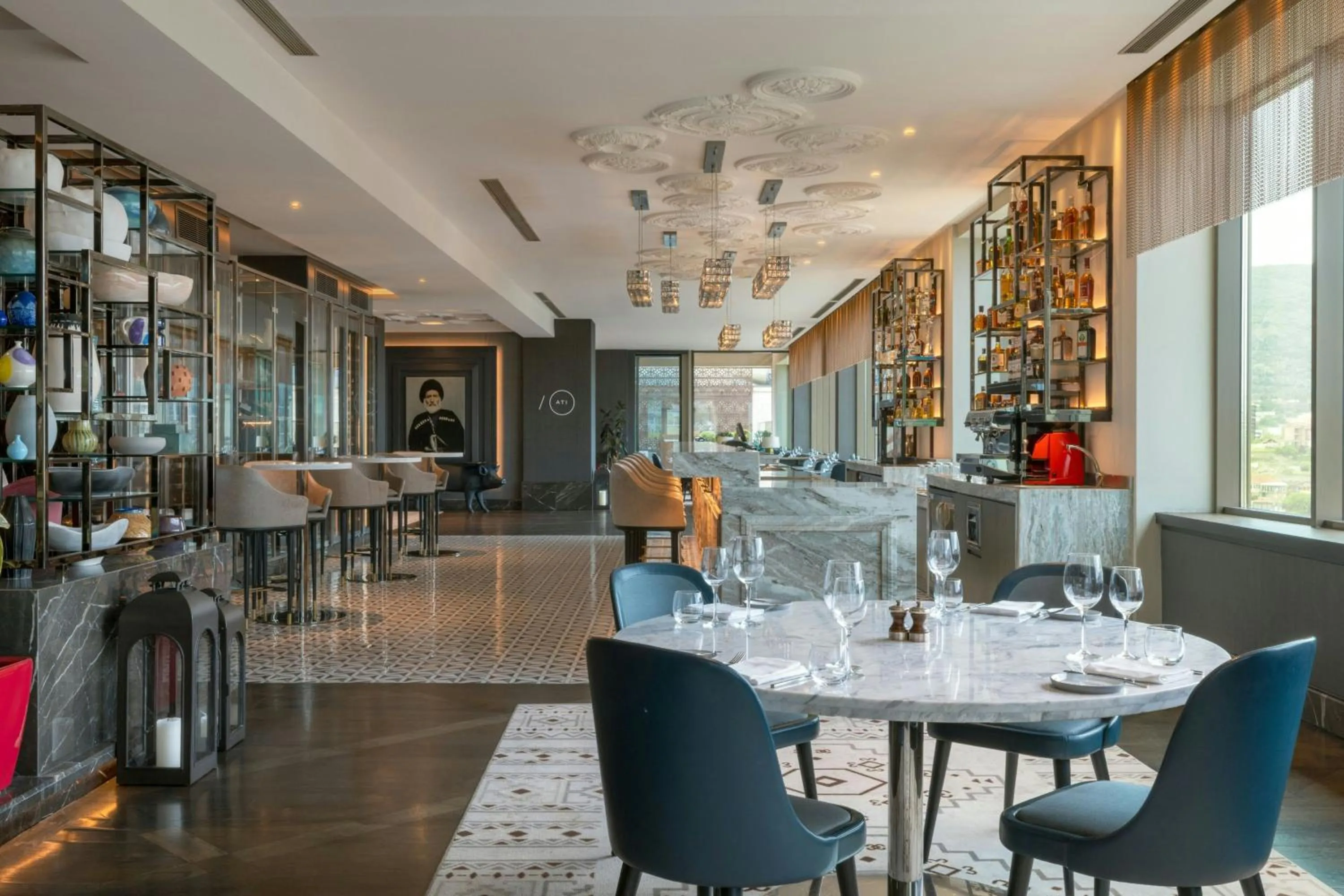 Restaurant/places to eat in Sheraton Grand Tbilisi Metechi Palace