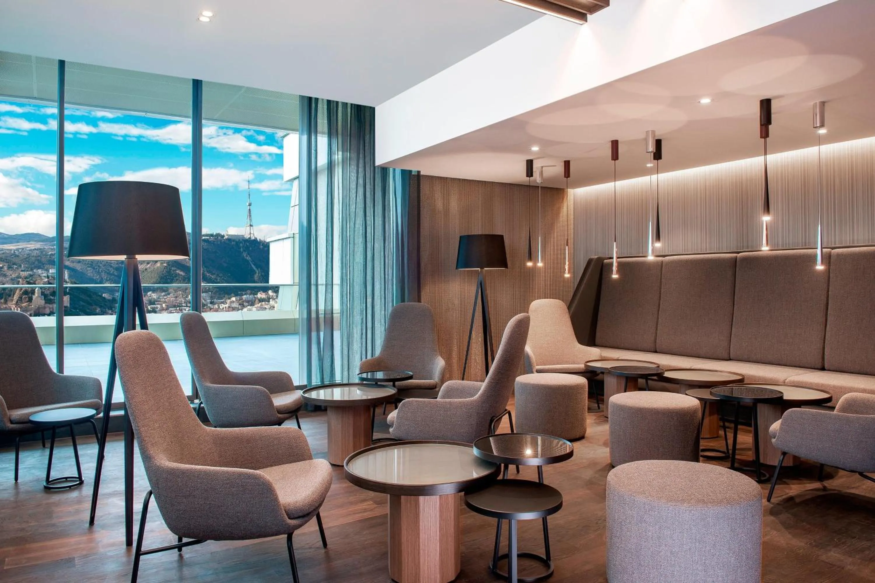 Lounge or bar in Sheraton Grand Tbilisi Metechi Palace