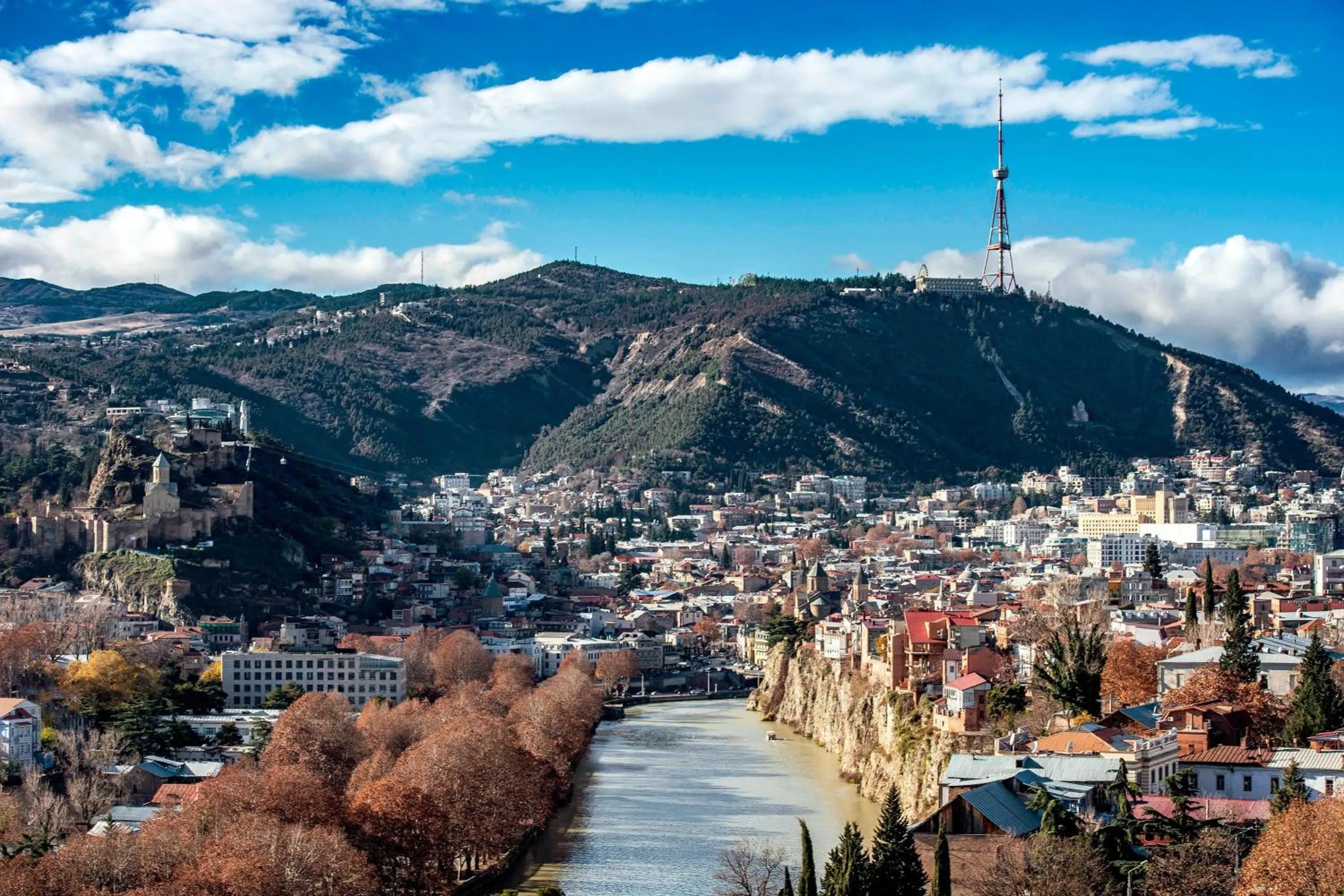 Lounge or bar in Sheraton Grand Tbilisi Metechi Palace