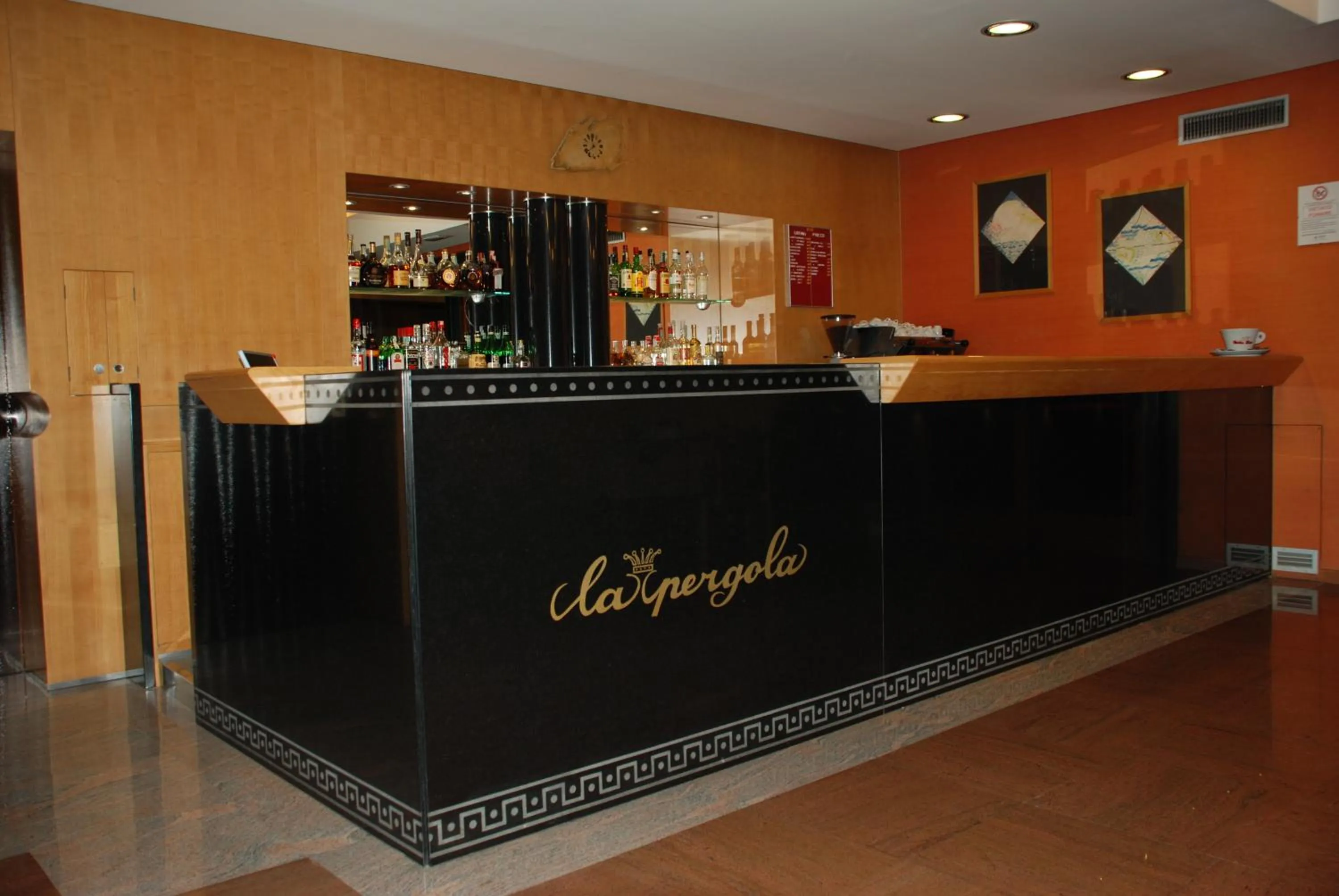 Lounge or bar in Hotel La Pergola