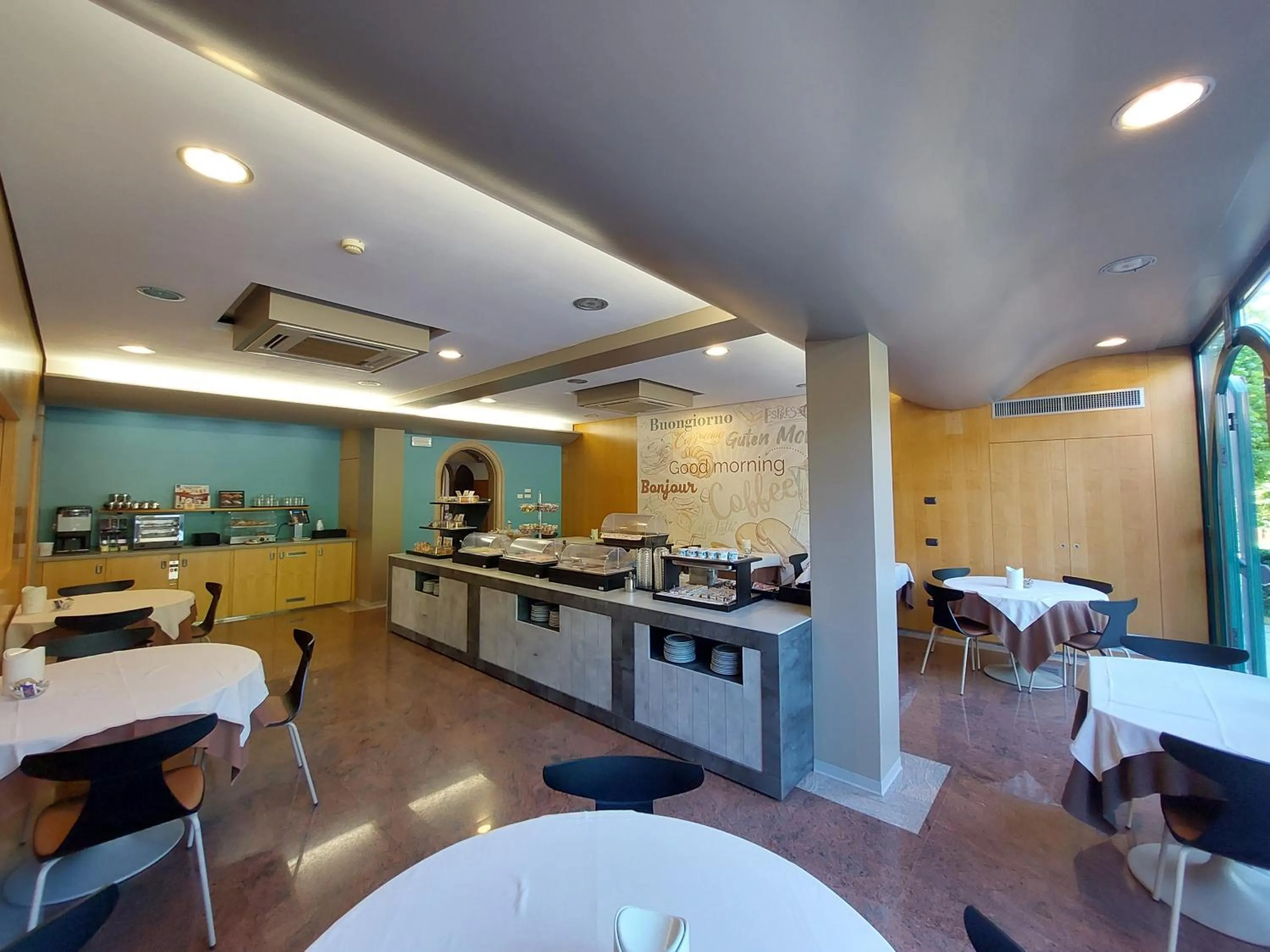 Breakfast in Hotel La Pergola