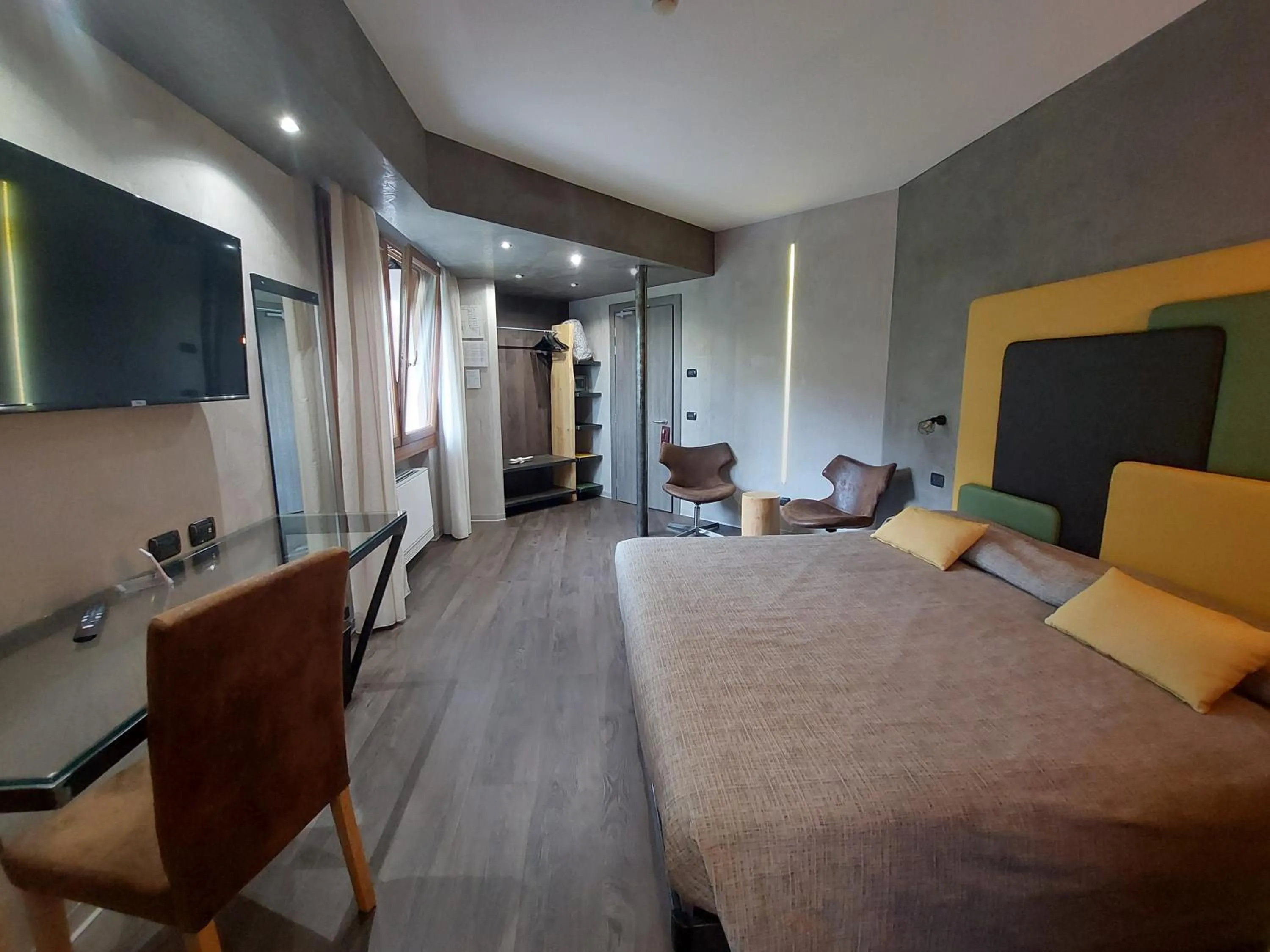 Photo of the whole room, Bed in Hotel La Pergola