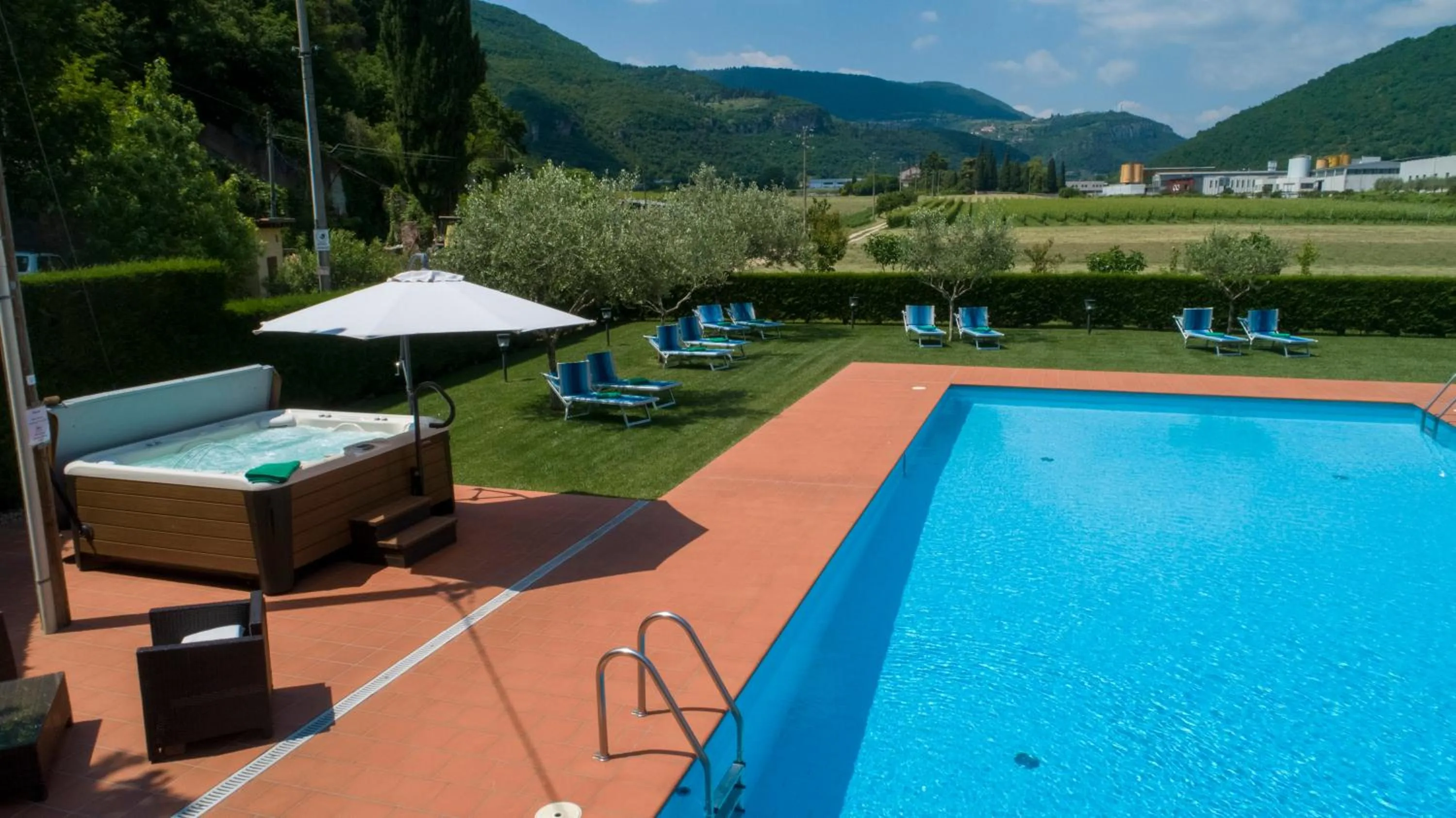 Swimming pool in Hotel La Pergola