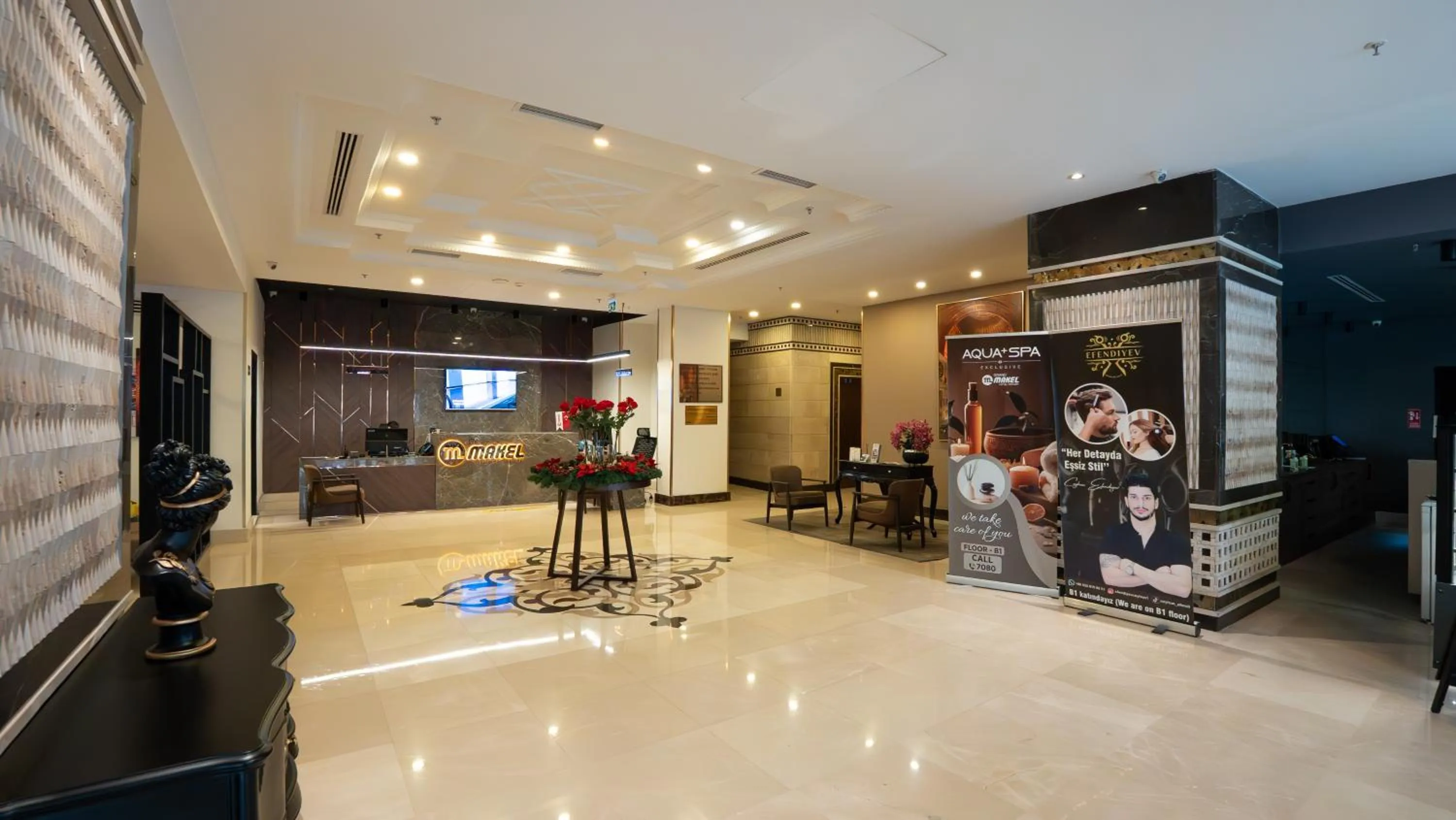 Communal lounge/ TV room in Grand Makel Hotel Topkapi