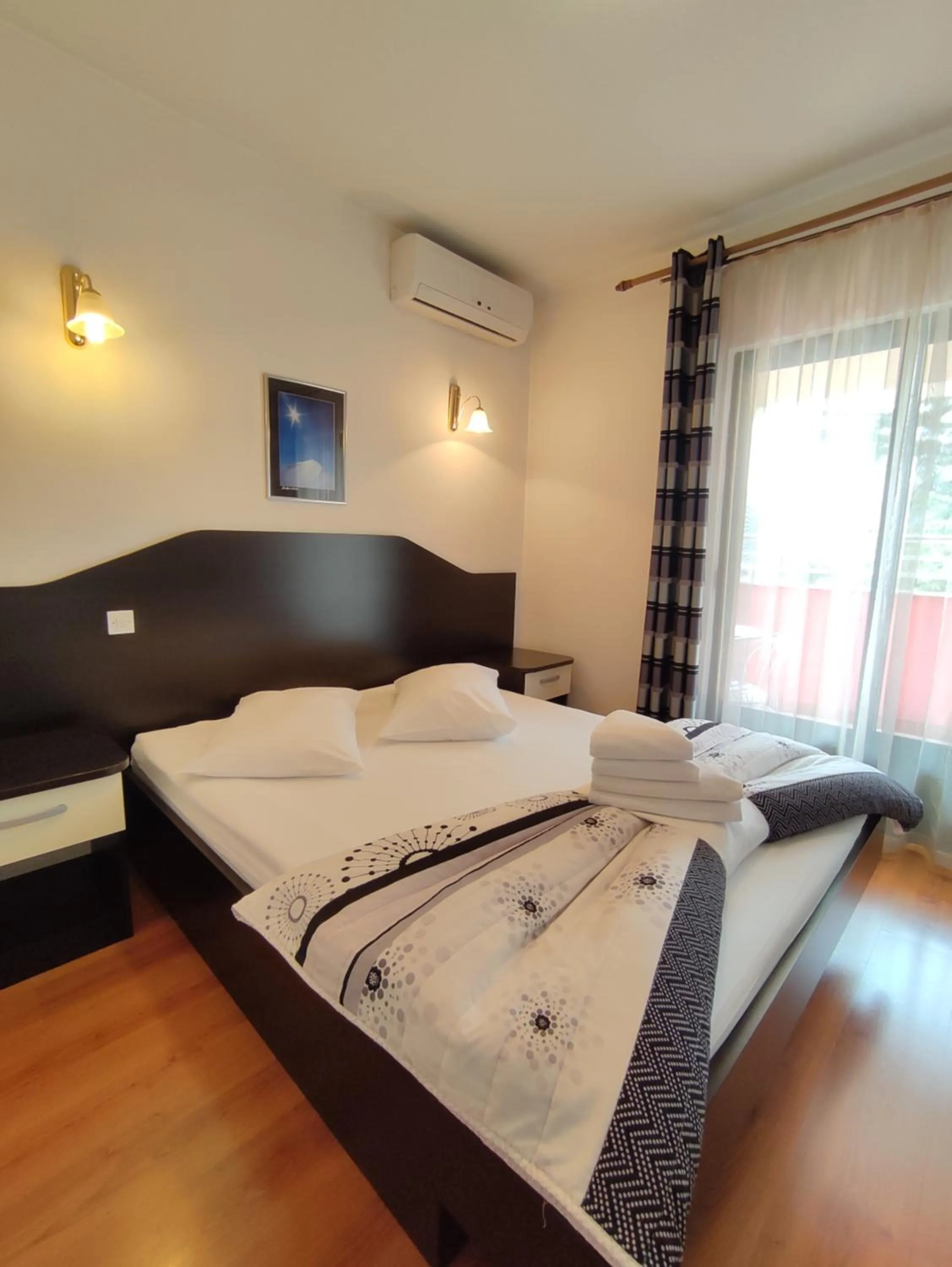 Photo of the whole room, Bed in Hotel Prvan