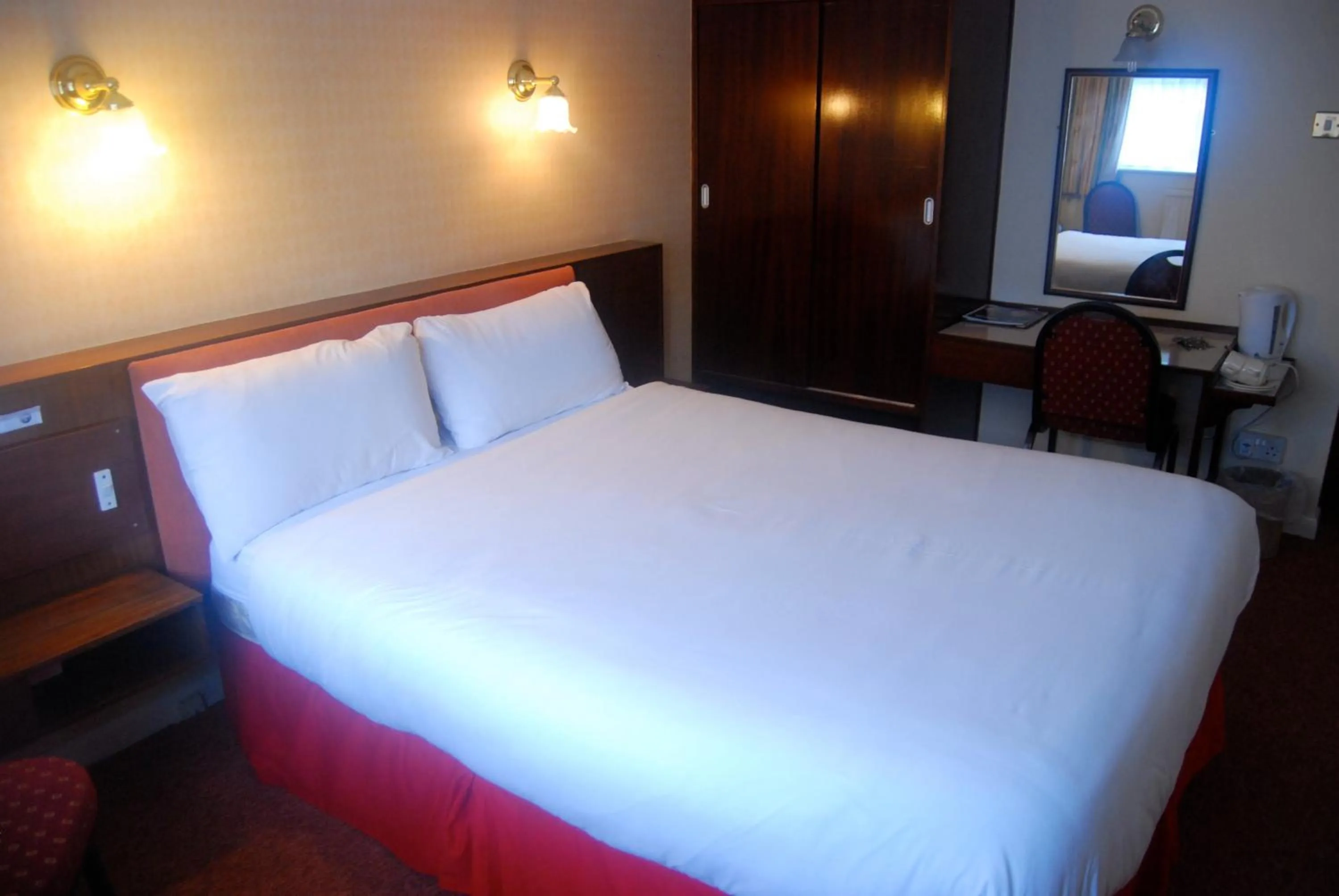 Bed in Brecon Hotel Sheffield Rotherham
