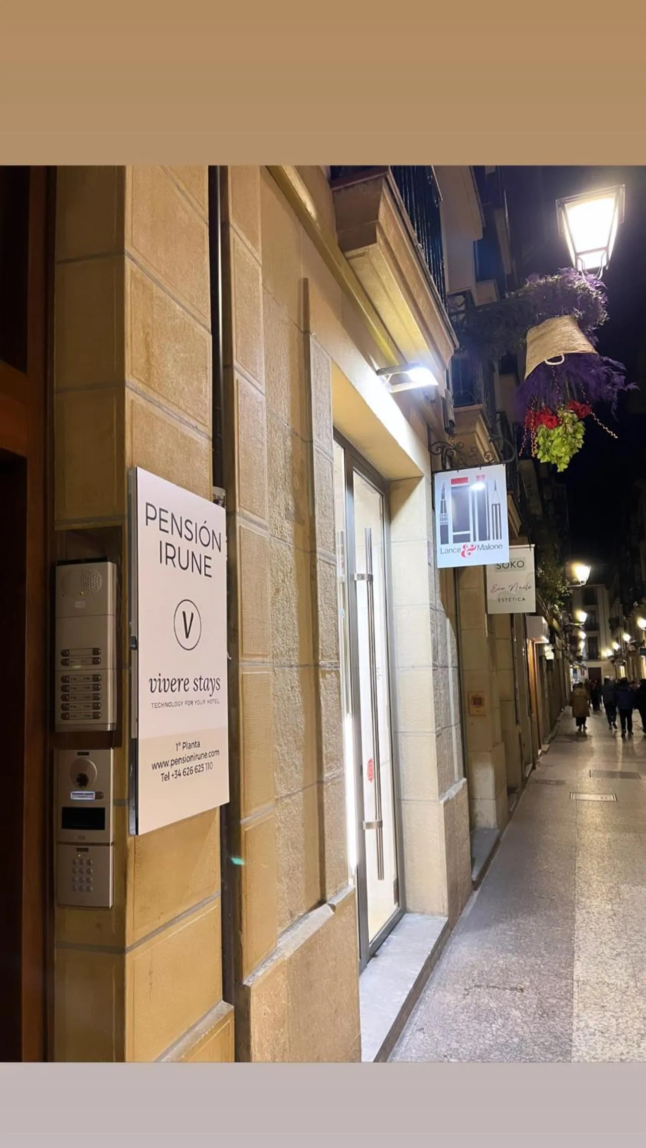 Property building in Pensión Irune by Vivere Stays