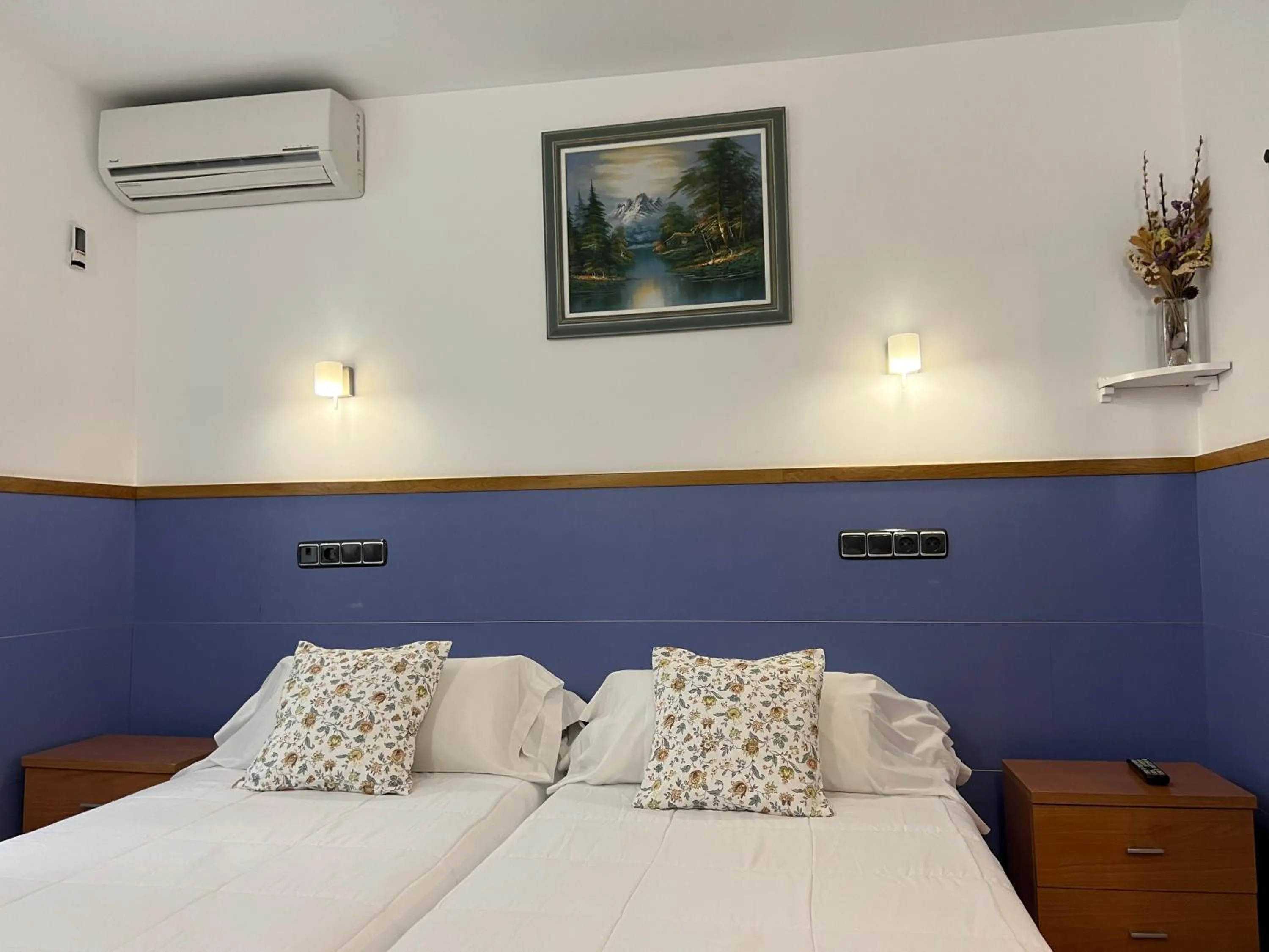 Bed in Pensión Irune by Vivere Stays