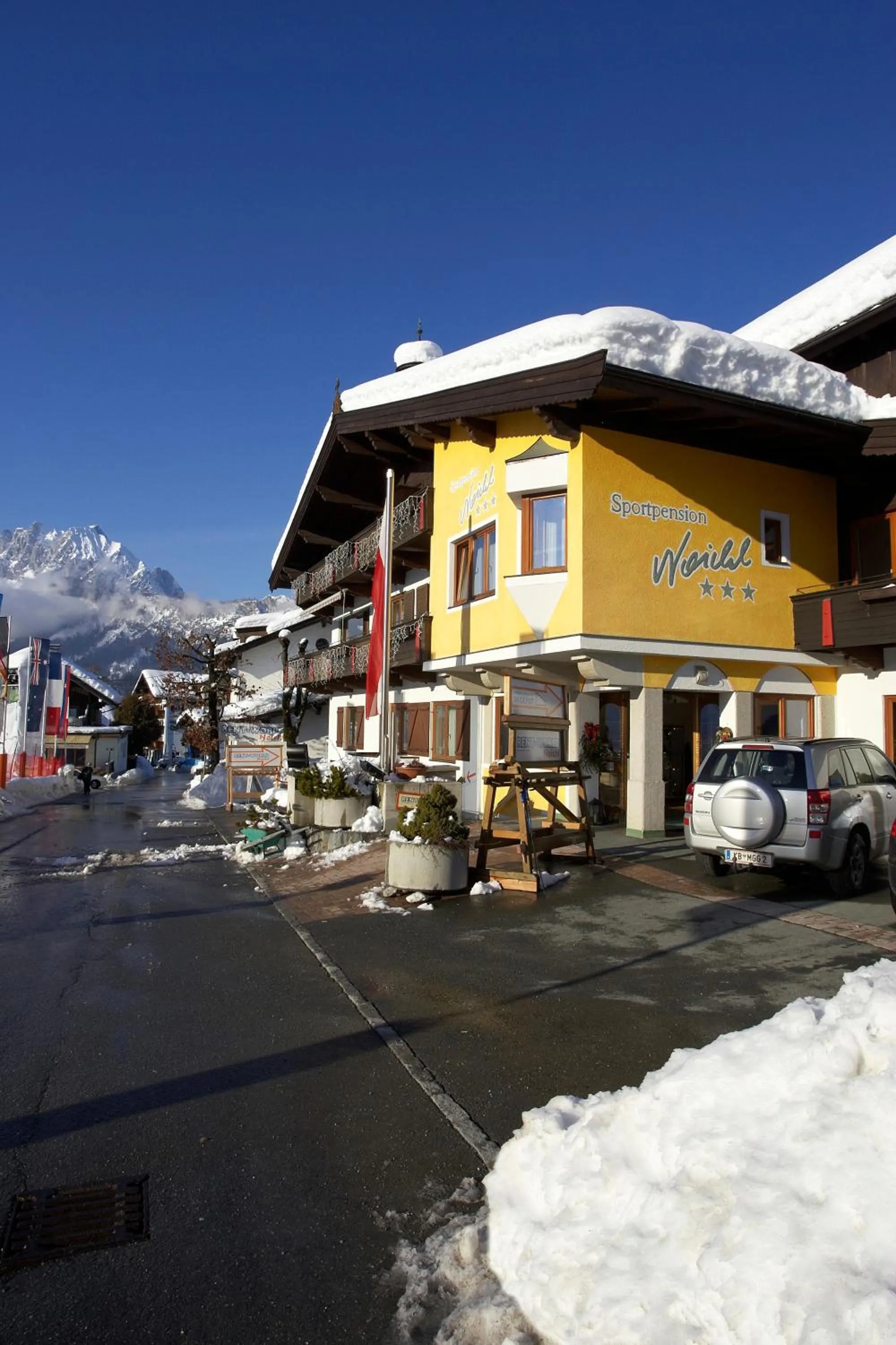 Facade/entrance in Noichl’s Hotel Garni