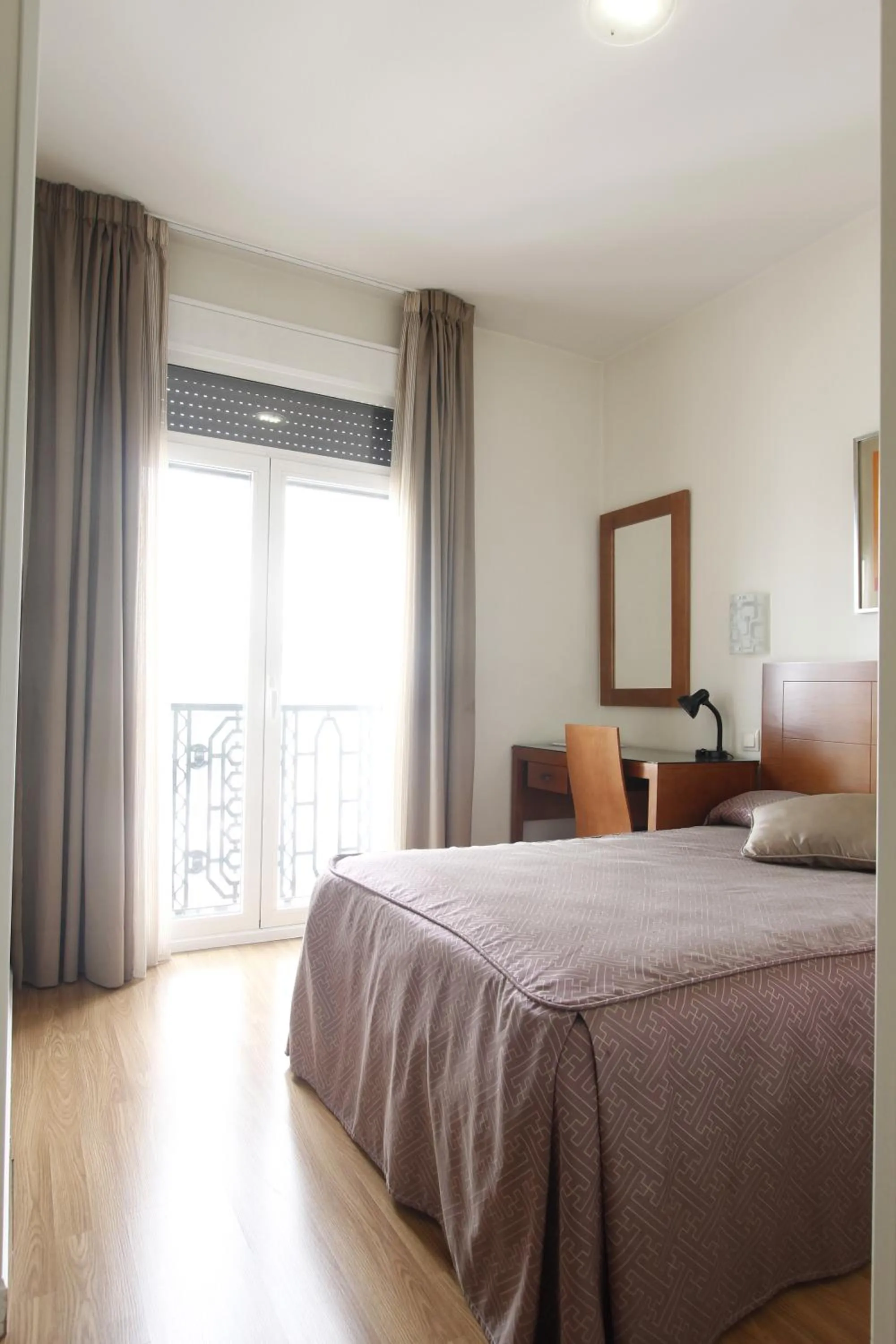 Bedroom, Bed in Rincón de Gran Vía