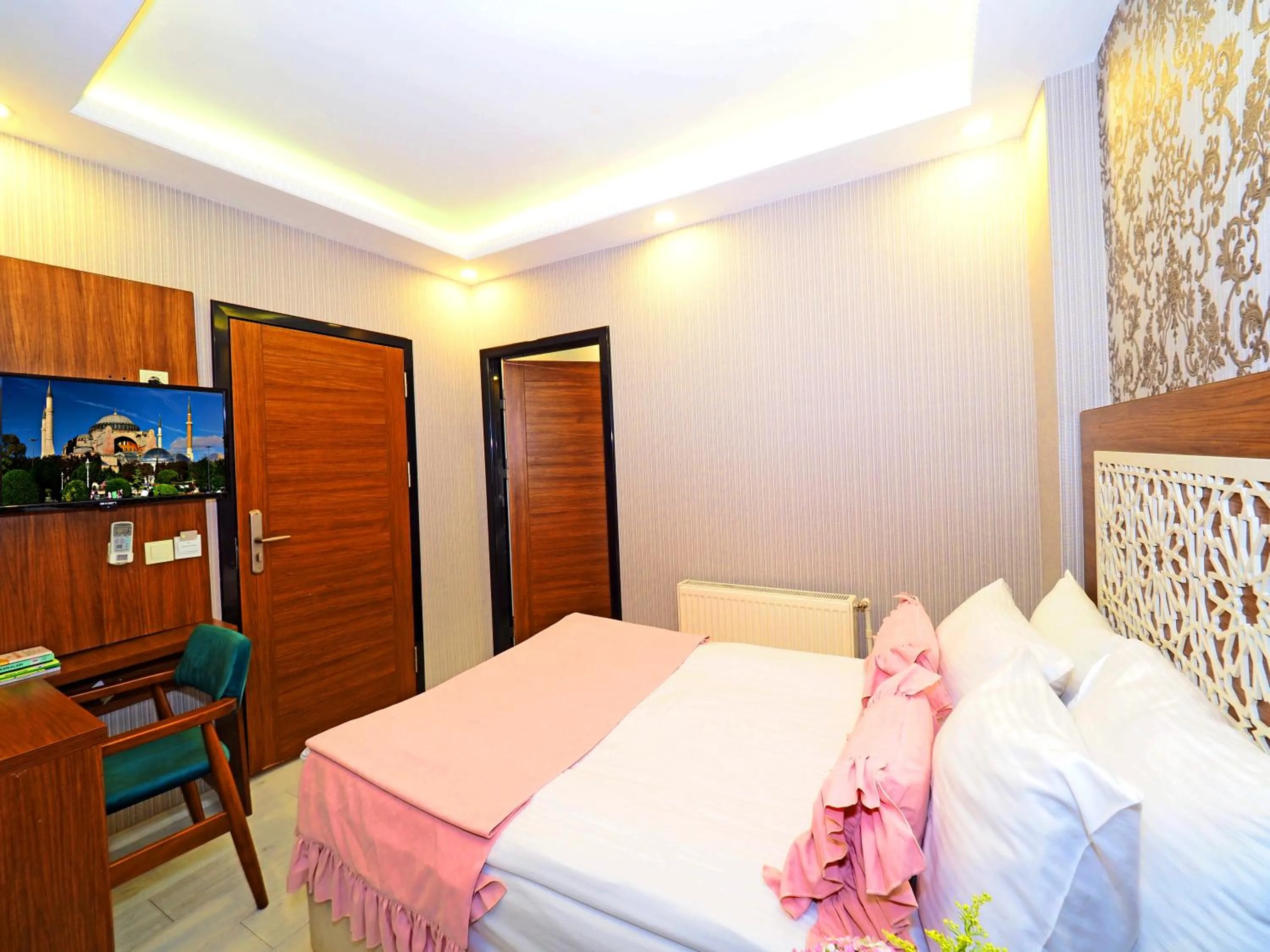 Bed in Grand Best Nobel Hotel 2 İstanbul