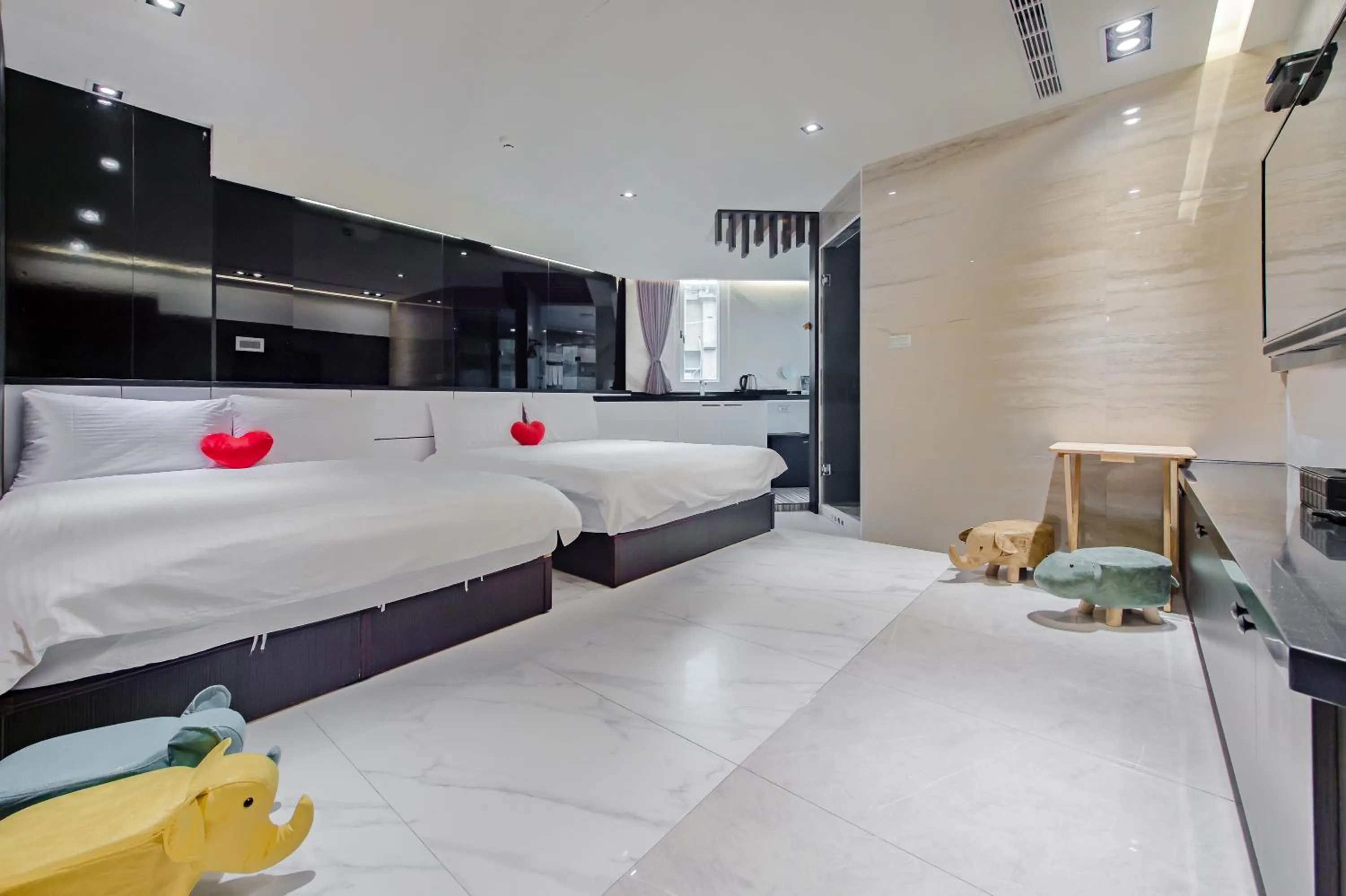 Bed in Sun Moon Tea B&B