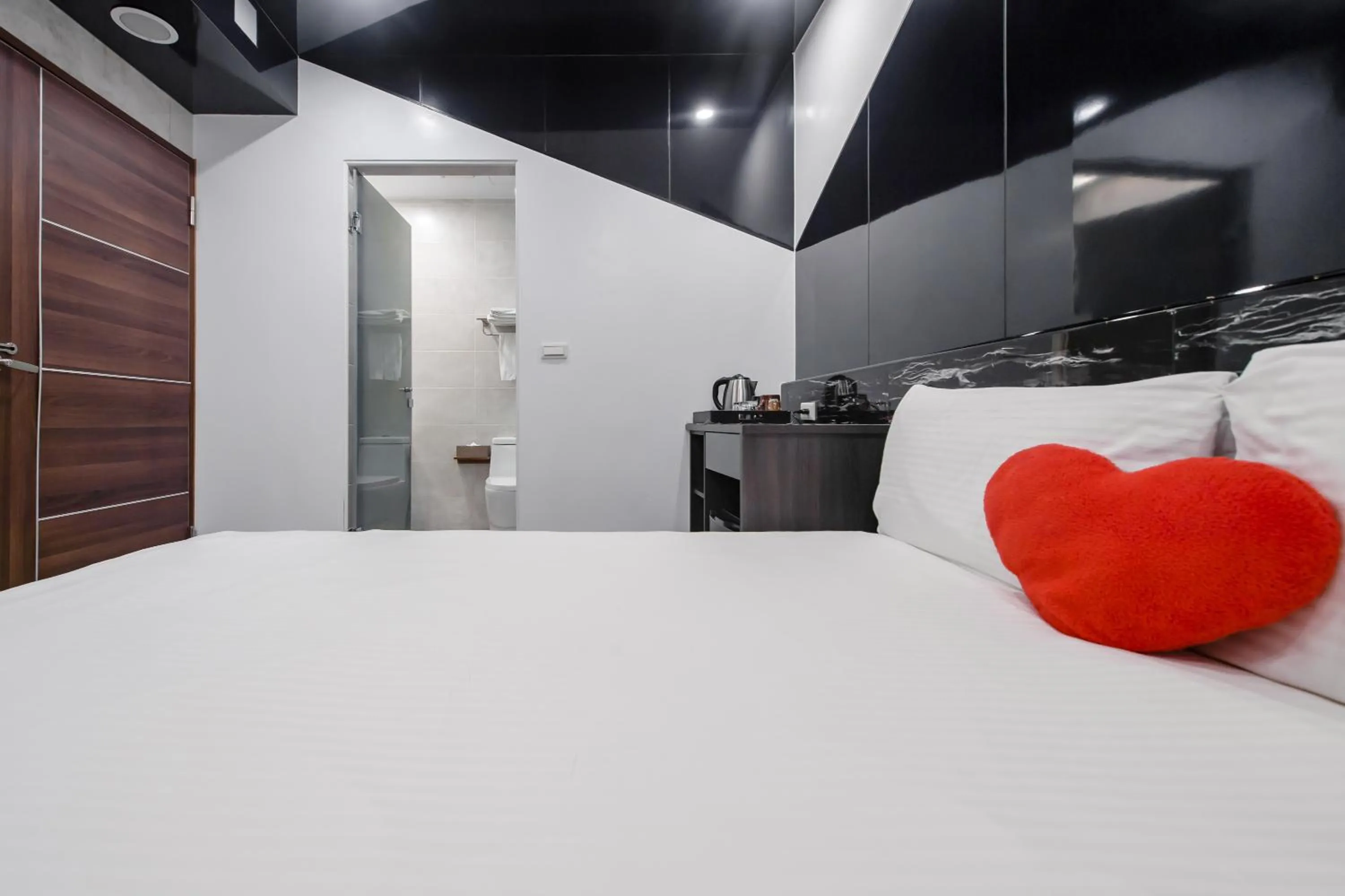 Bed in Sun Moon Tea B&B