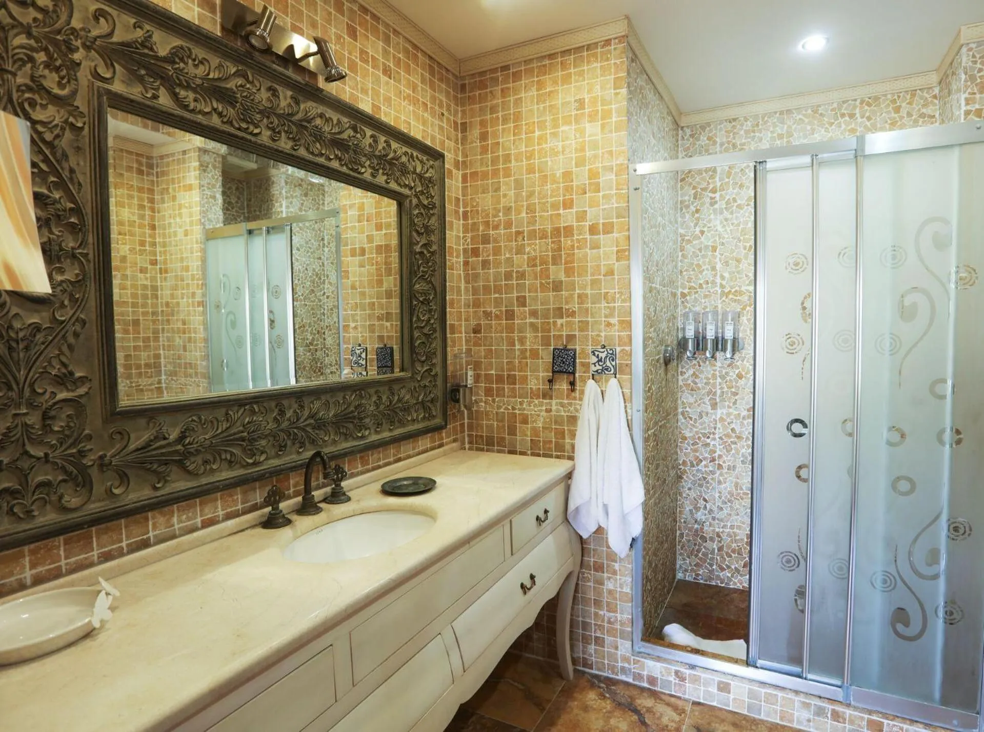 Bathroom in Kairaba Alacati Beach Resort